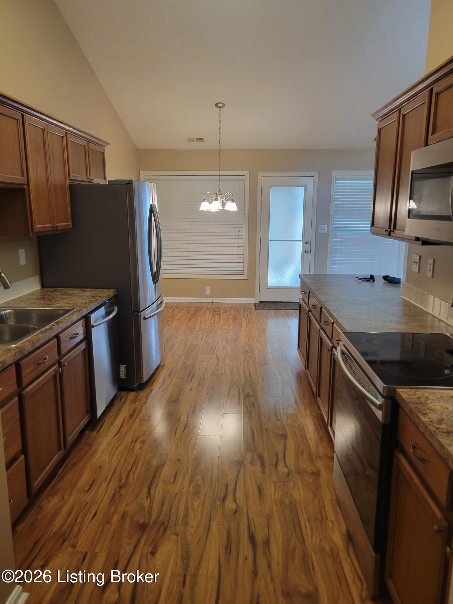 10507 Waycross Ave Property Photo 18