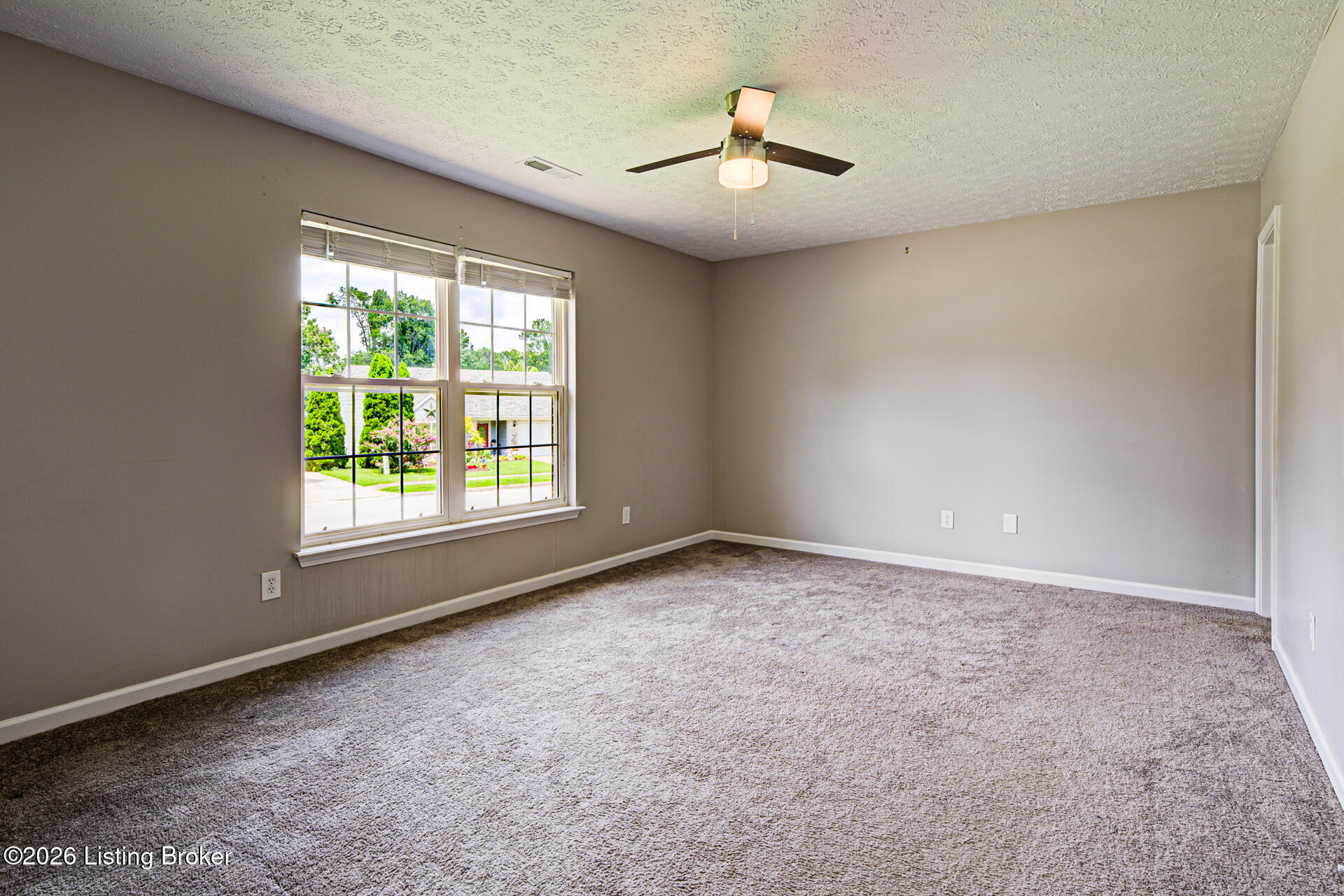 8003 Grandmeadow Ln Property Photo 15