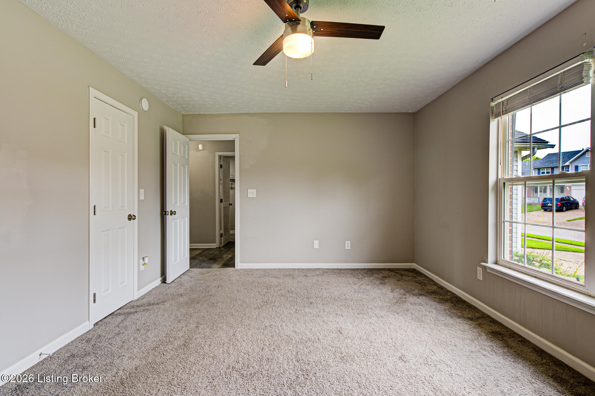 8003 Grandmeadow Ln Property Photo 17