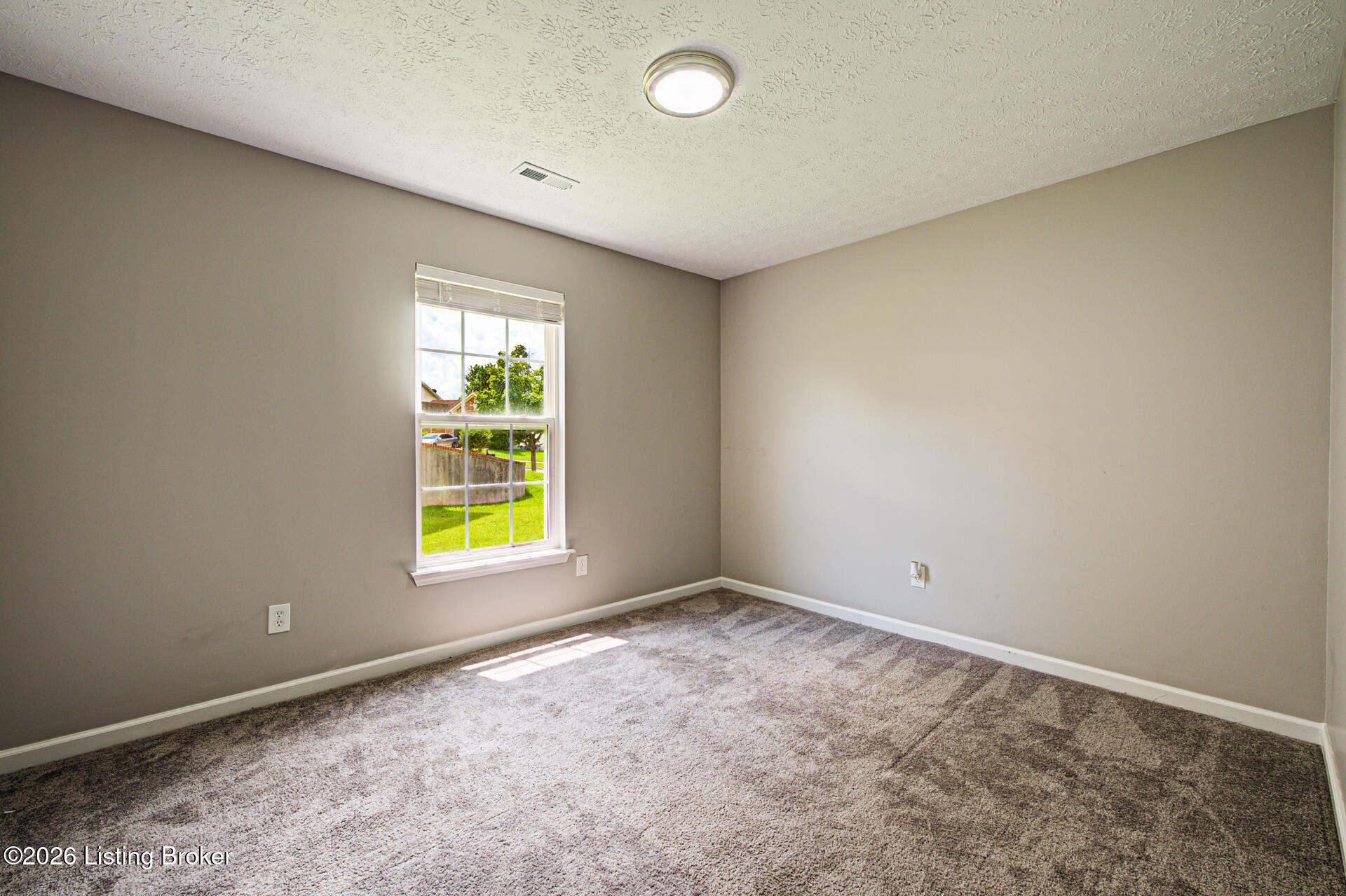 8003 Grandmeadow Ln Property Photo 24