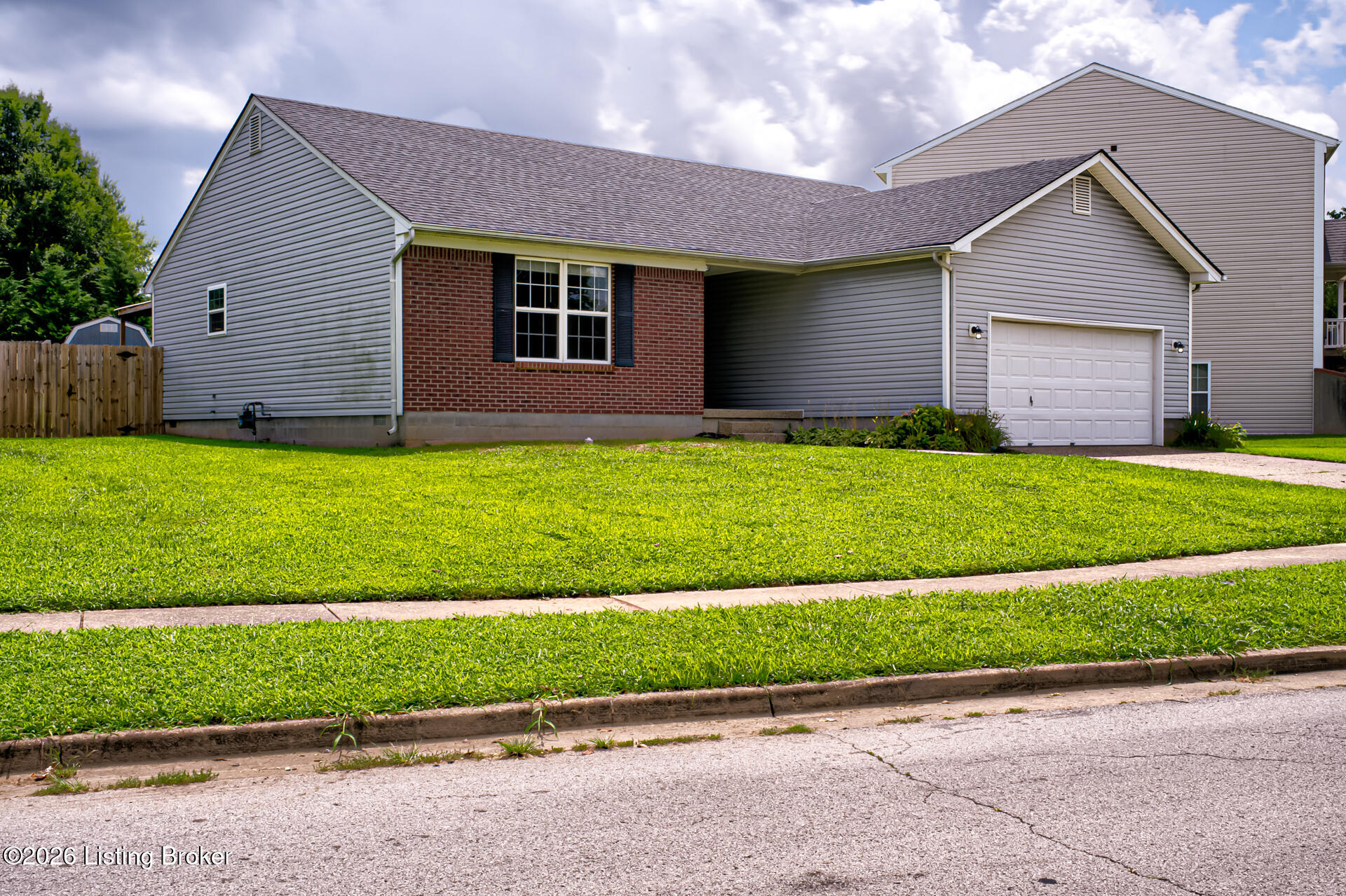 8003 Grandmeadow Ln Property Photo 33