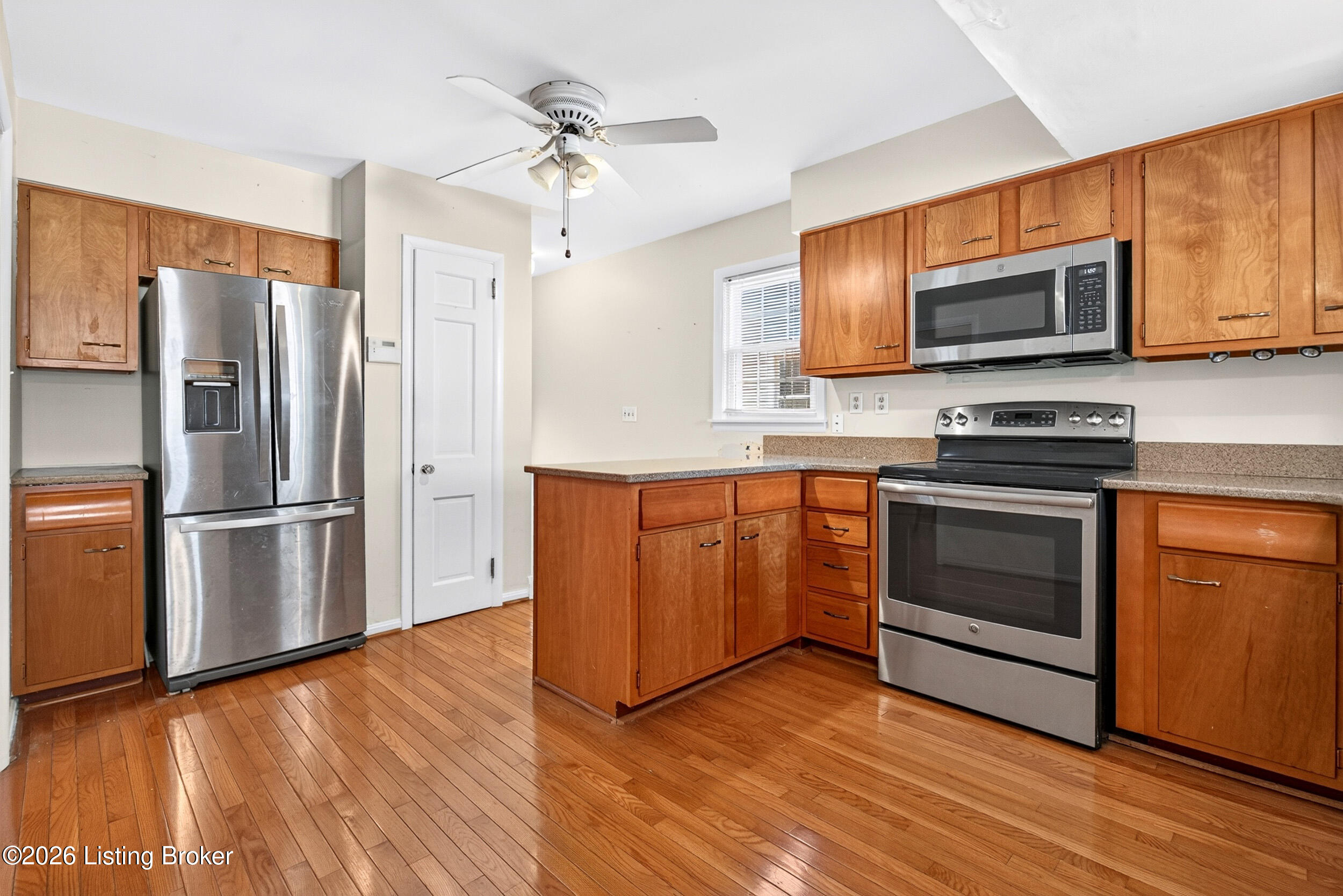 4021 Springhill Rd Property Photo 9