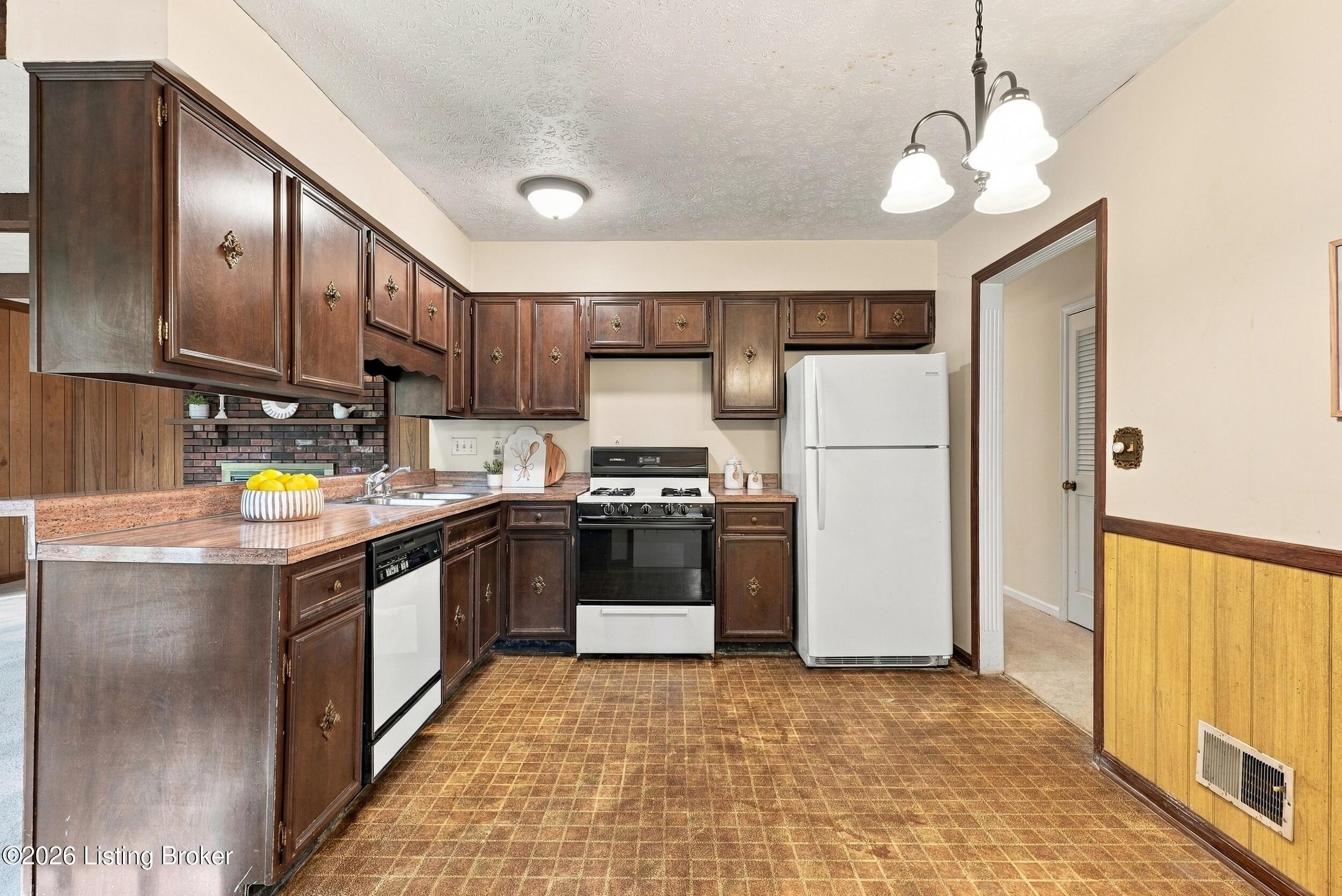 7421 Nottoway Cir Property Photo 11