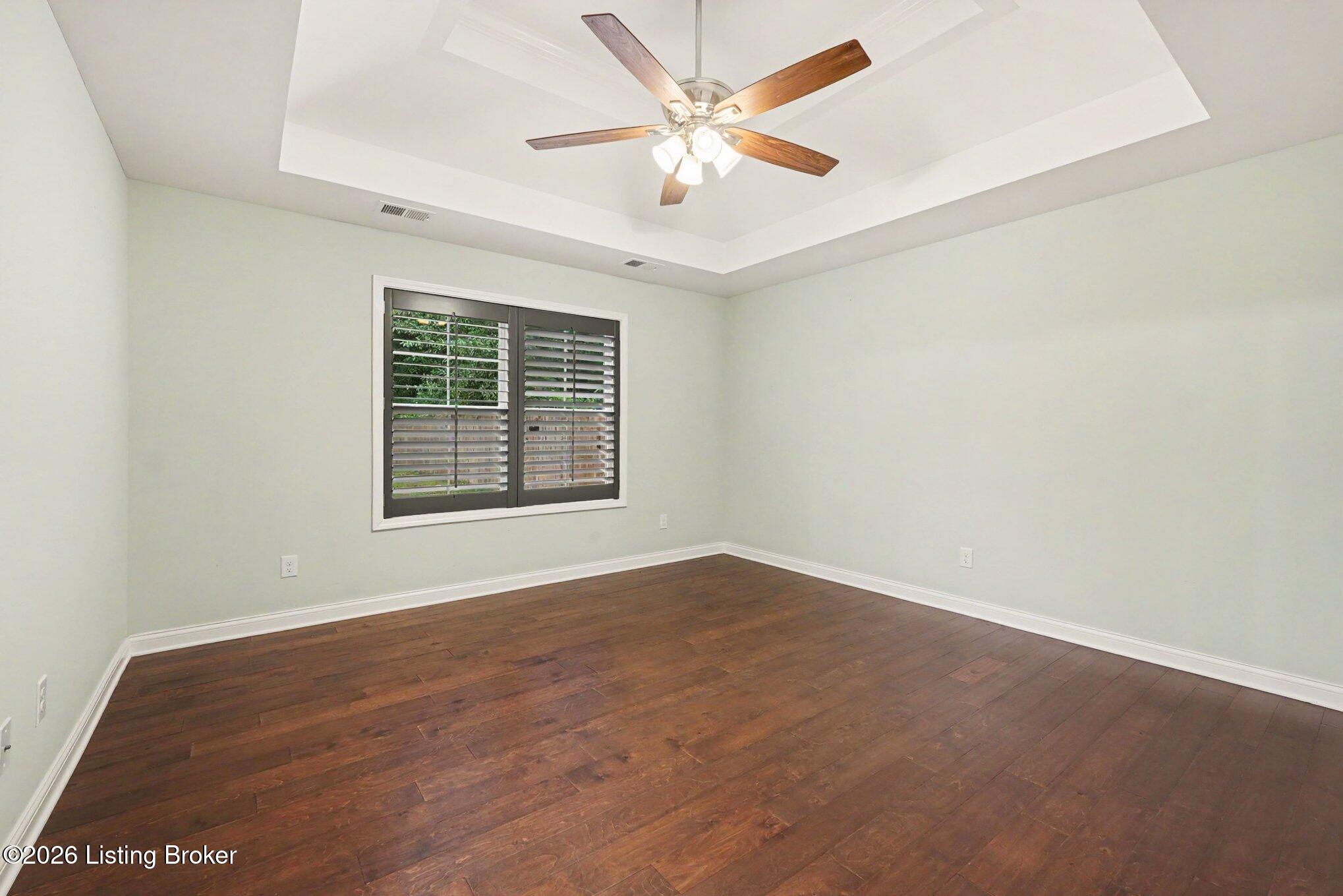 623 Washburn Ave Property Photo 4