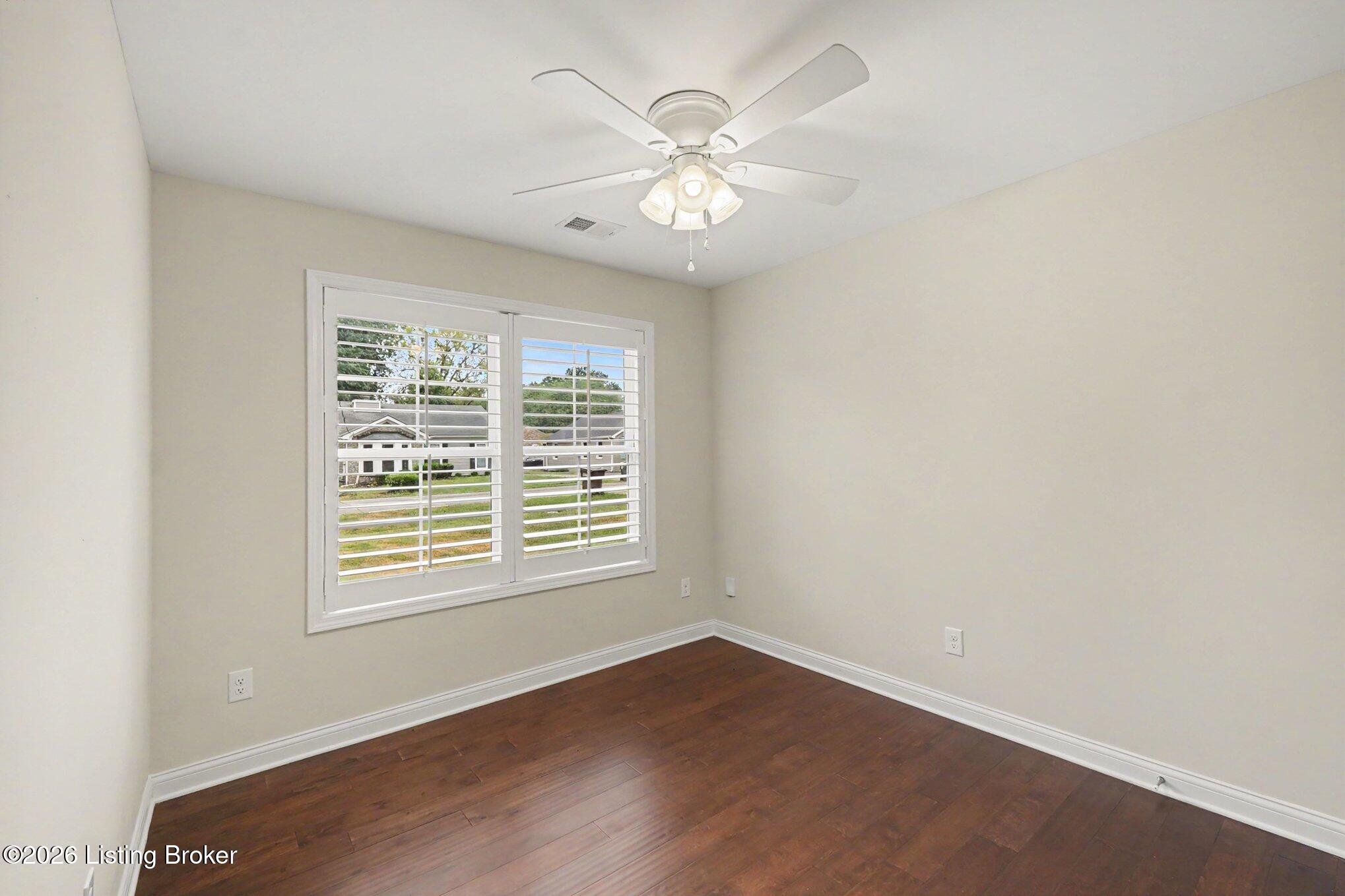 623 Washburn Ave Property Photo 10