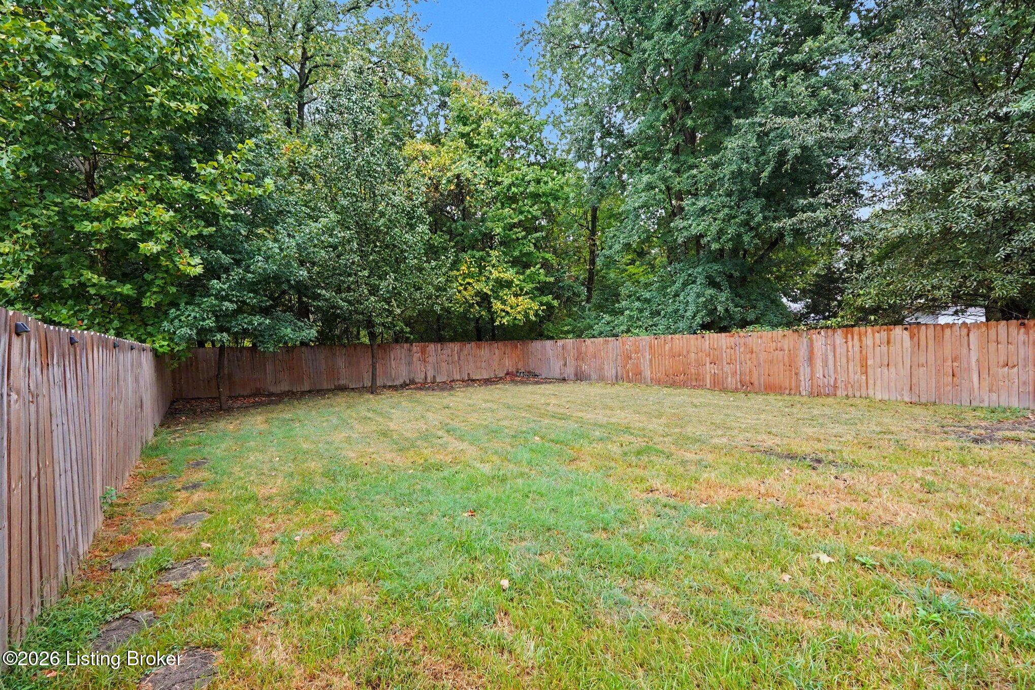 623 Washburn Ave Property Photo 15
