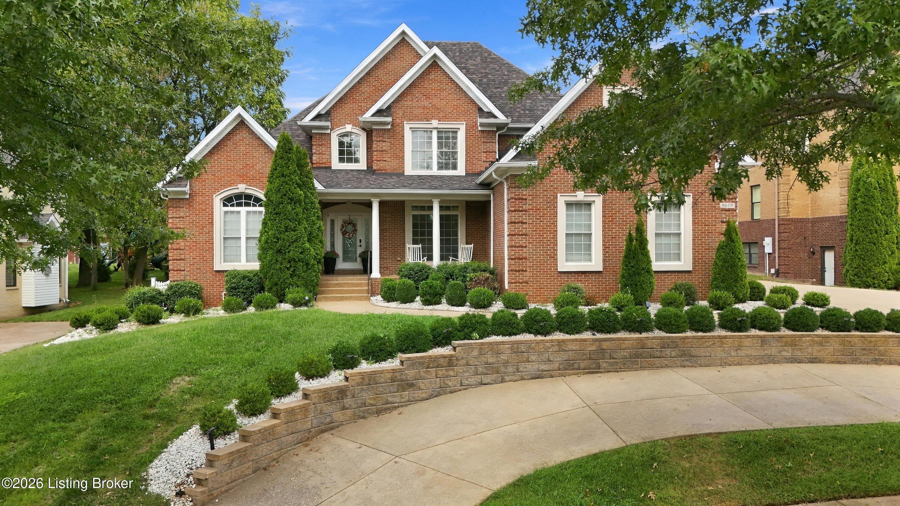 9505 Hayden Creek Ct Property Photo 2