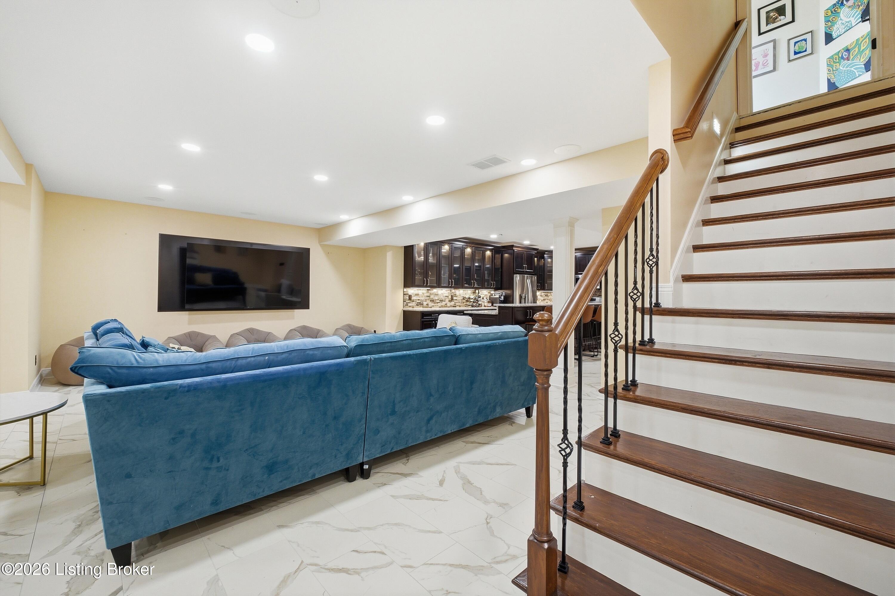 9505 Hayden Creek Ct Property Photo 42