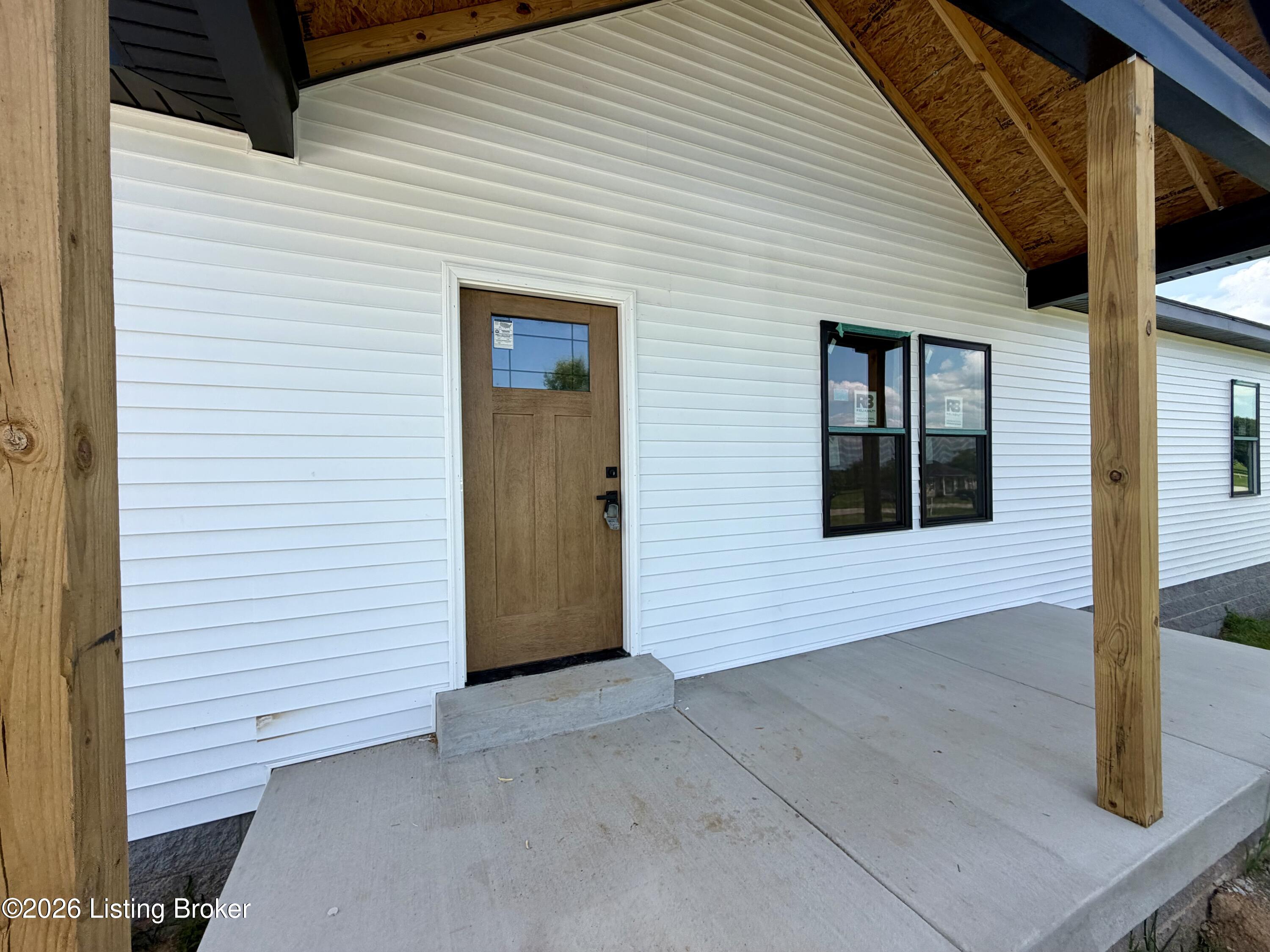 377 Mcmurtry Ln Property Photo 5