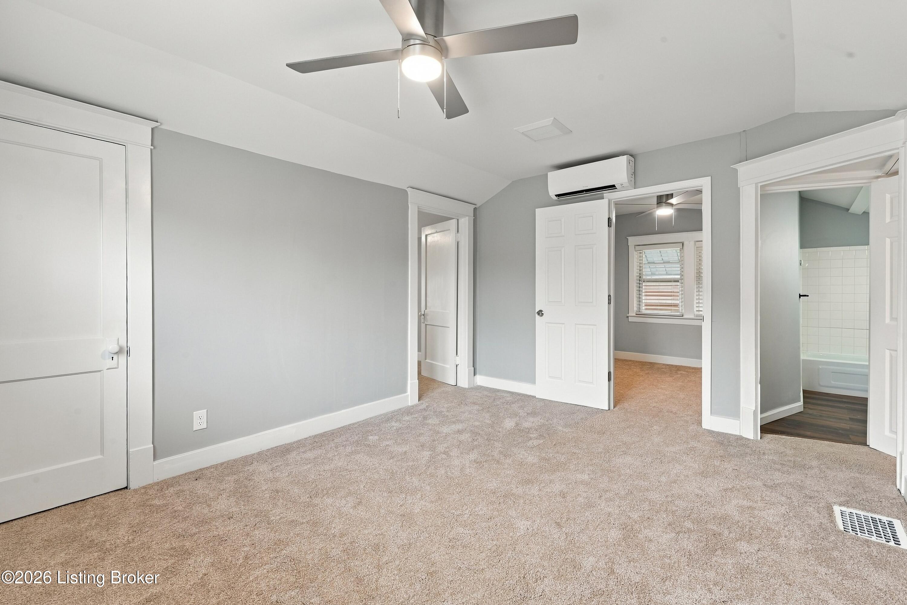 945 Eastern Pkwy Property Photo 33