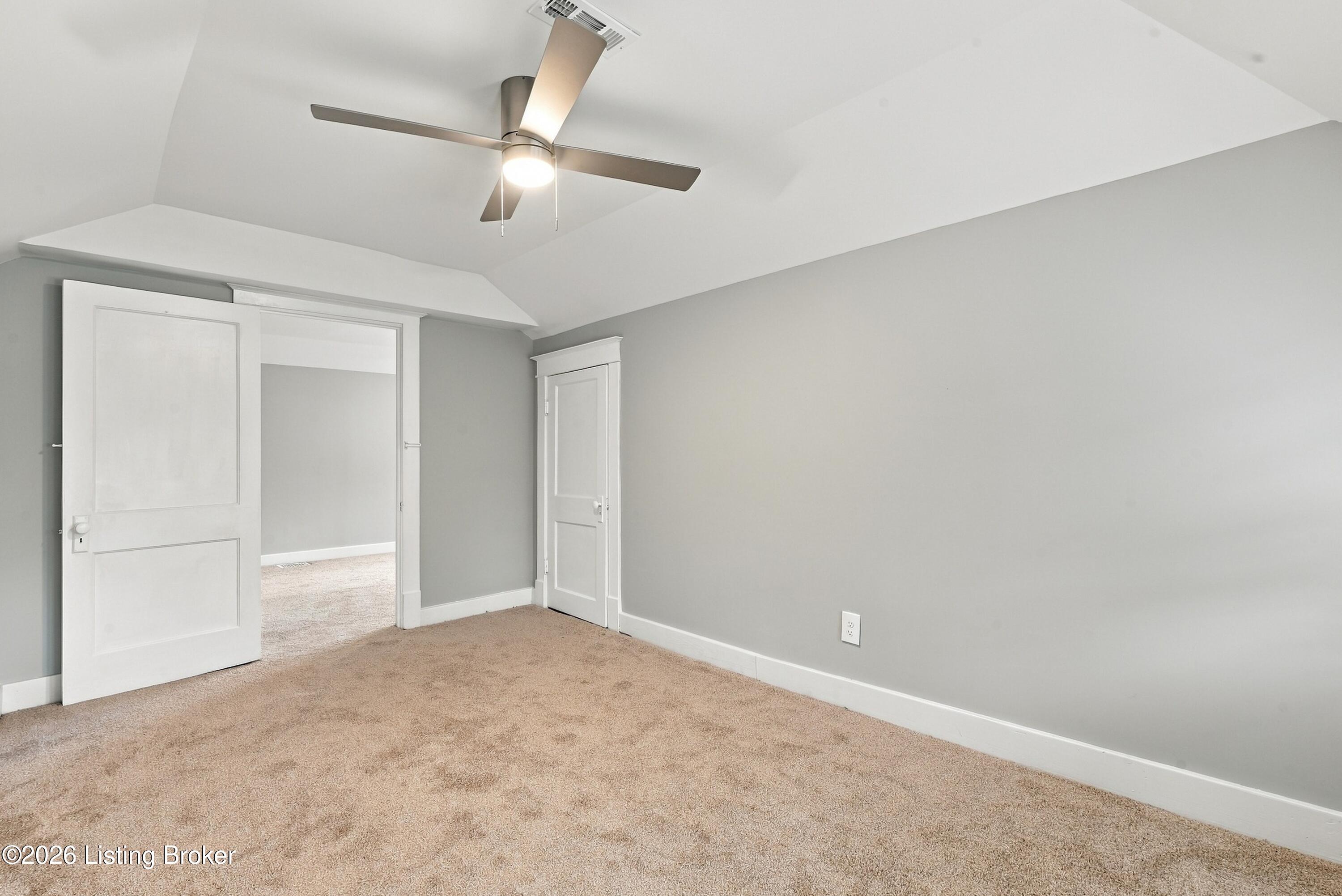 945 Eastern Pkwy Property Photo 35