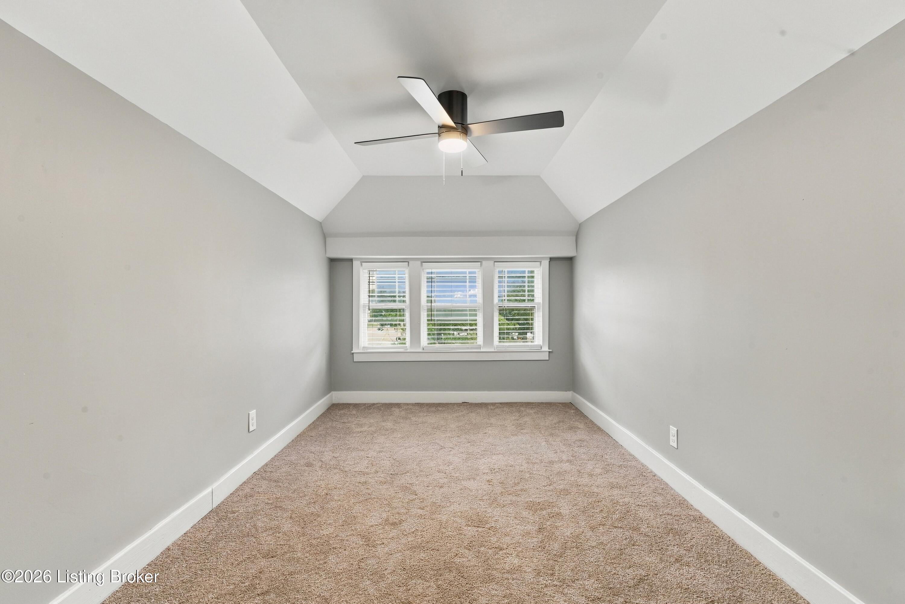 945 Eastern Pkwy Property Photo 36
