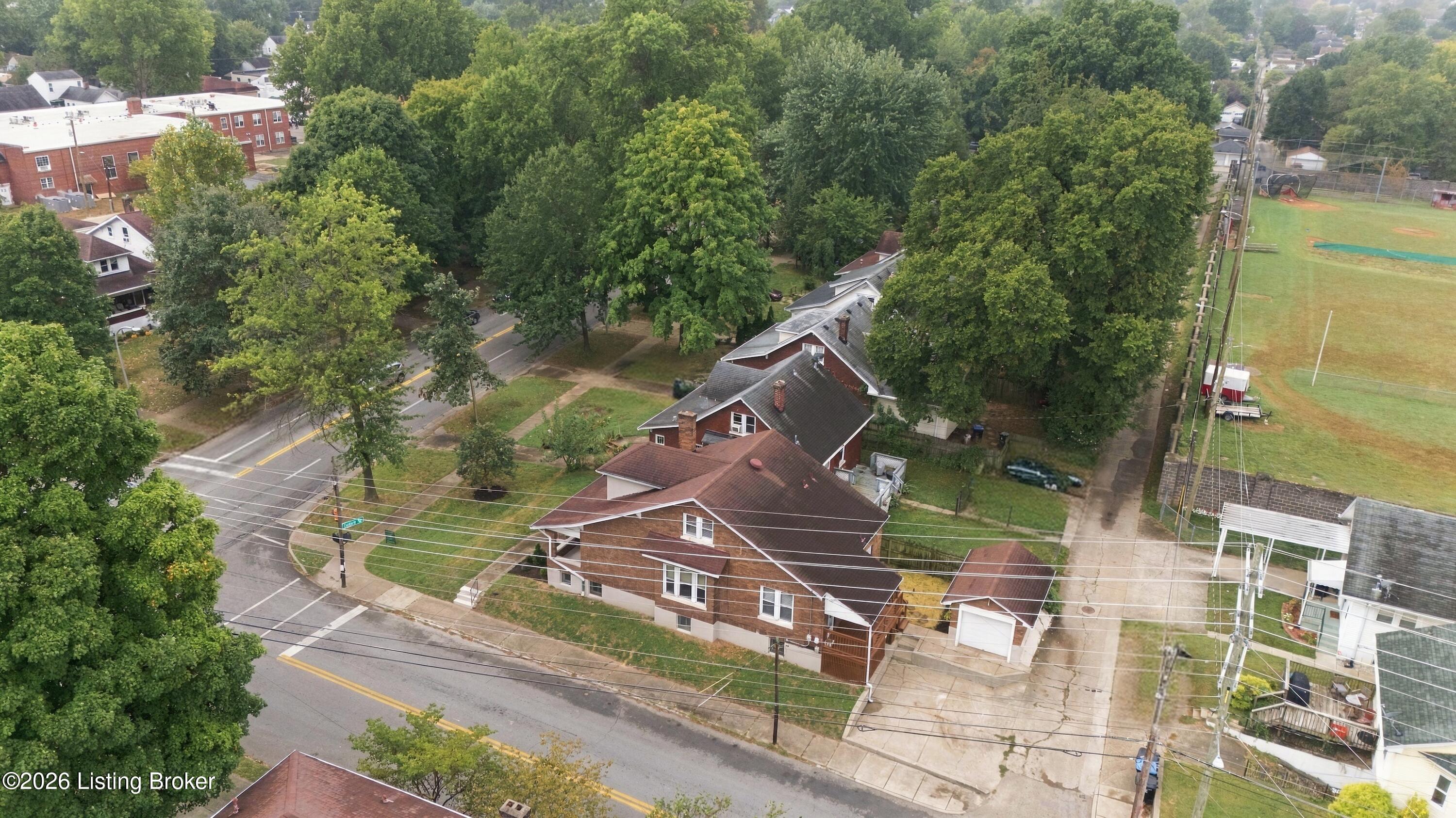 945 Eastern Pkwy Property Photo 47