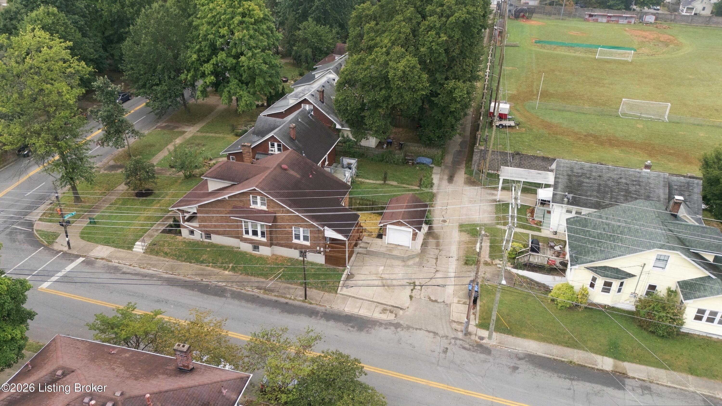 945 Eastern Pkwy Property Photo 51