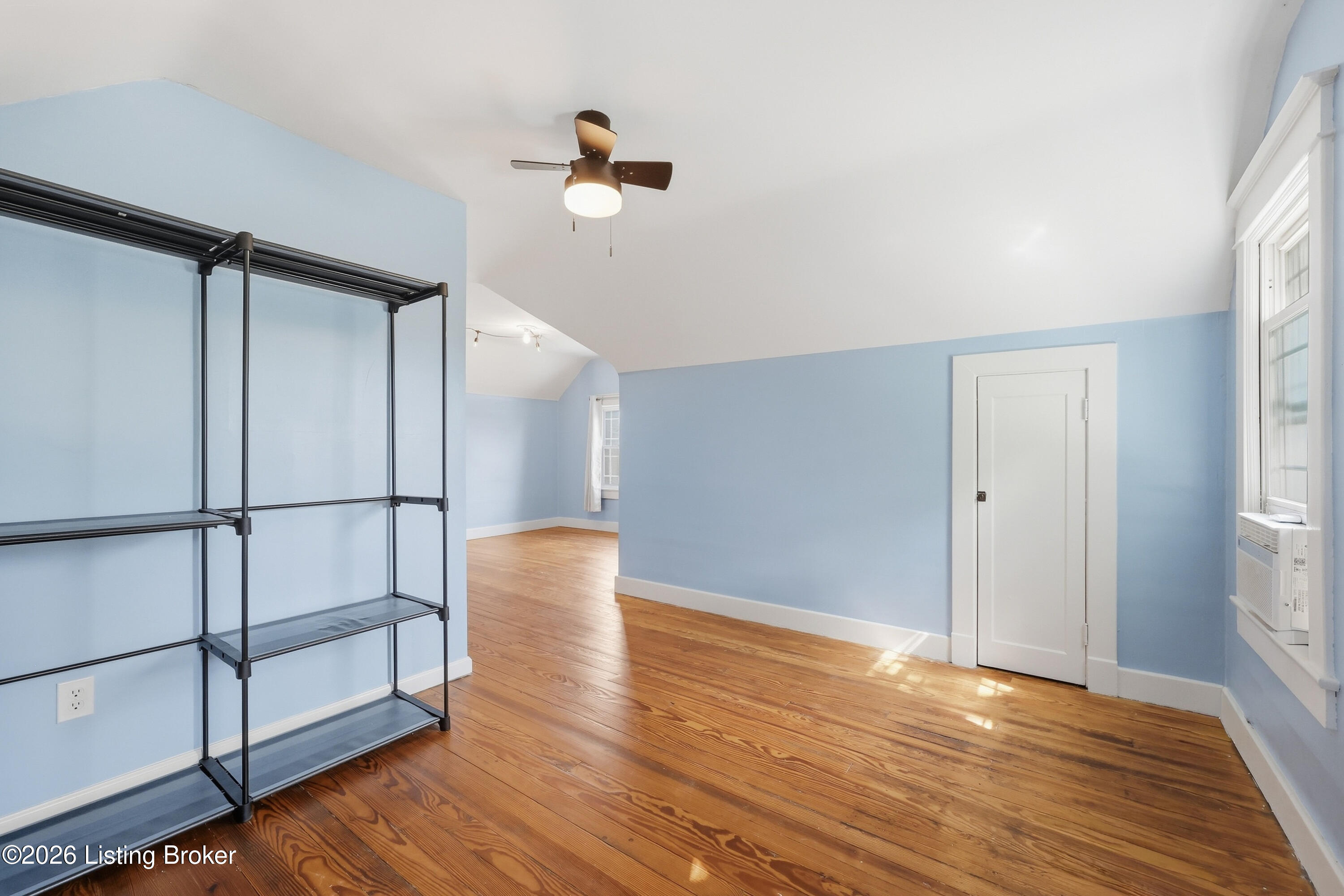 108 1st St Property Photo 38