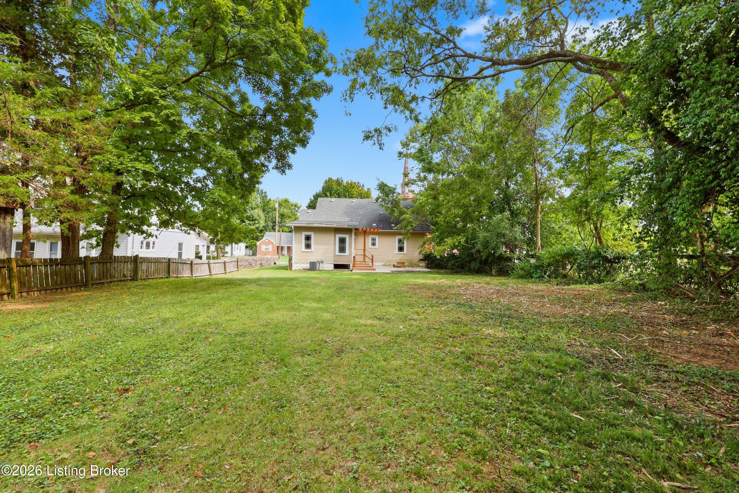 108 1st St Property Photo 50