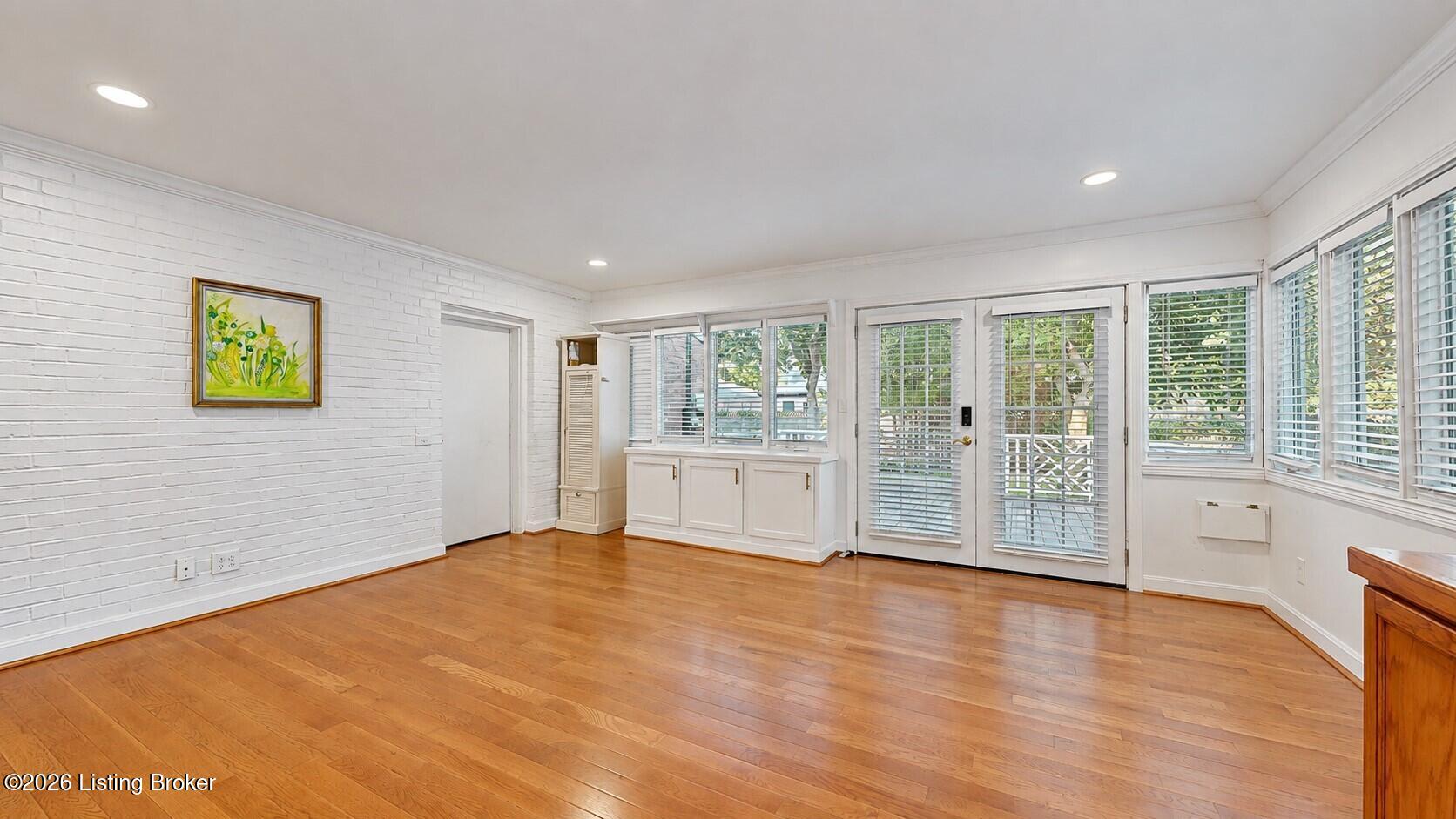 2103 Glenview Ave Property Photo 16