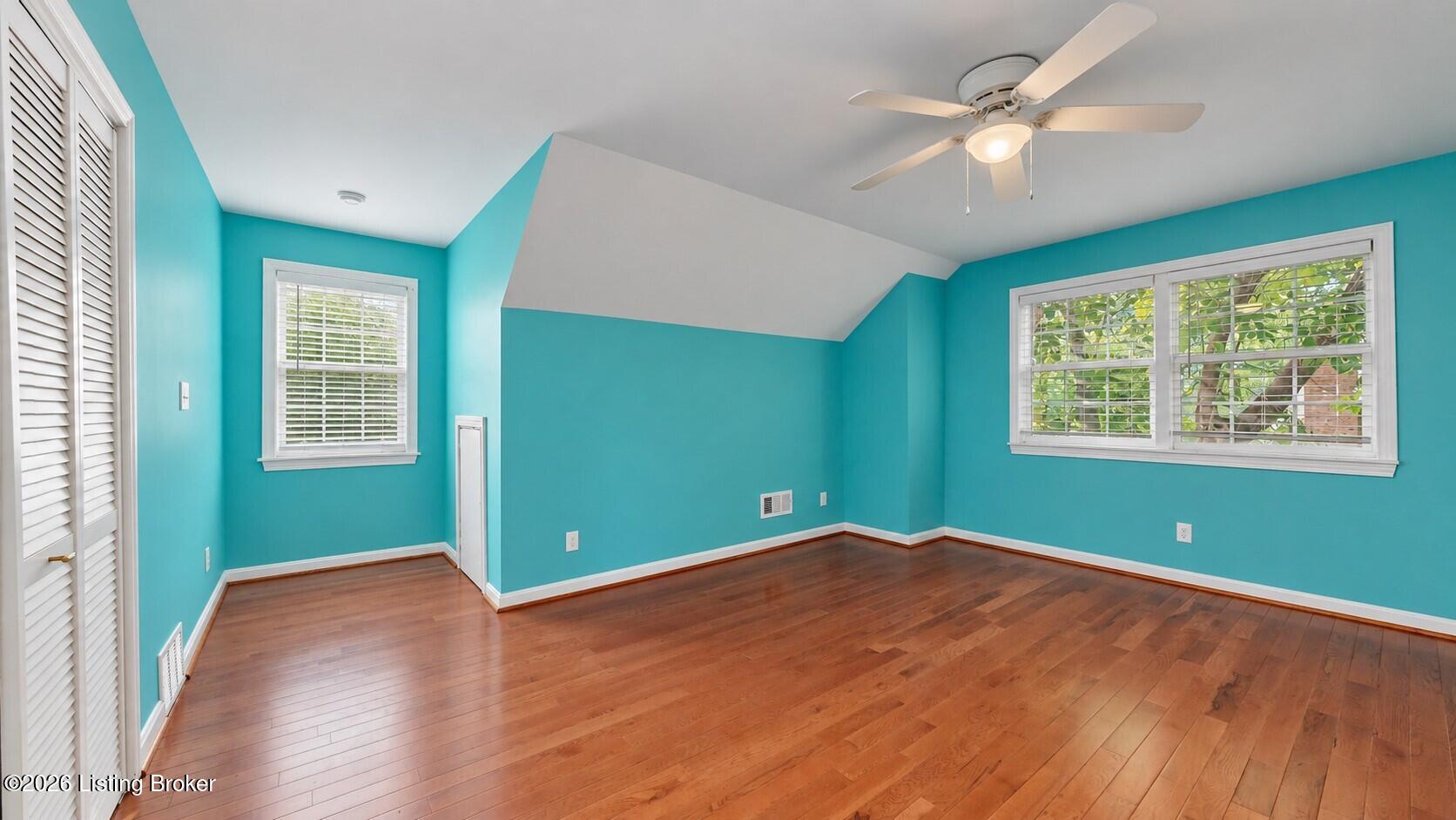 2103 Glenview Ave Property Photo 30
