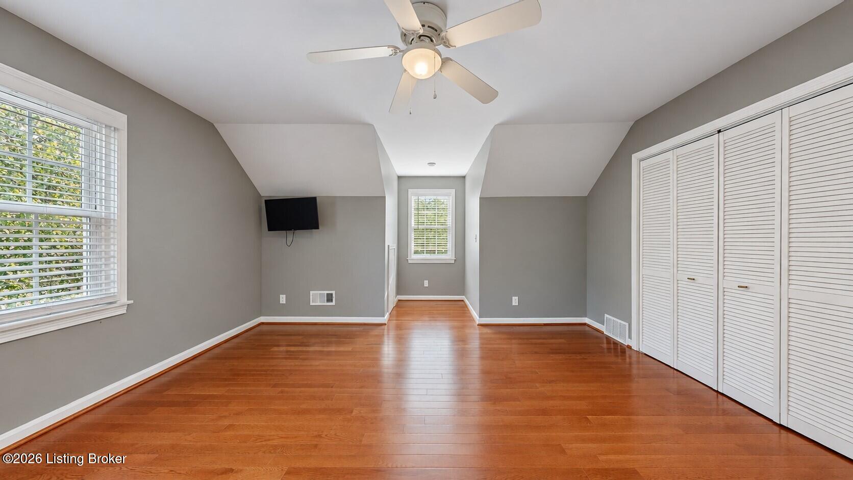 2103 Glenview Ave Property Photo 33