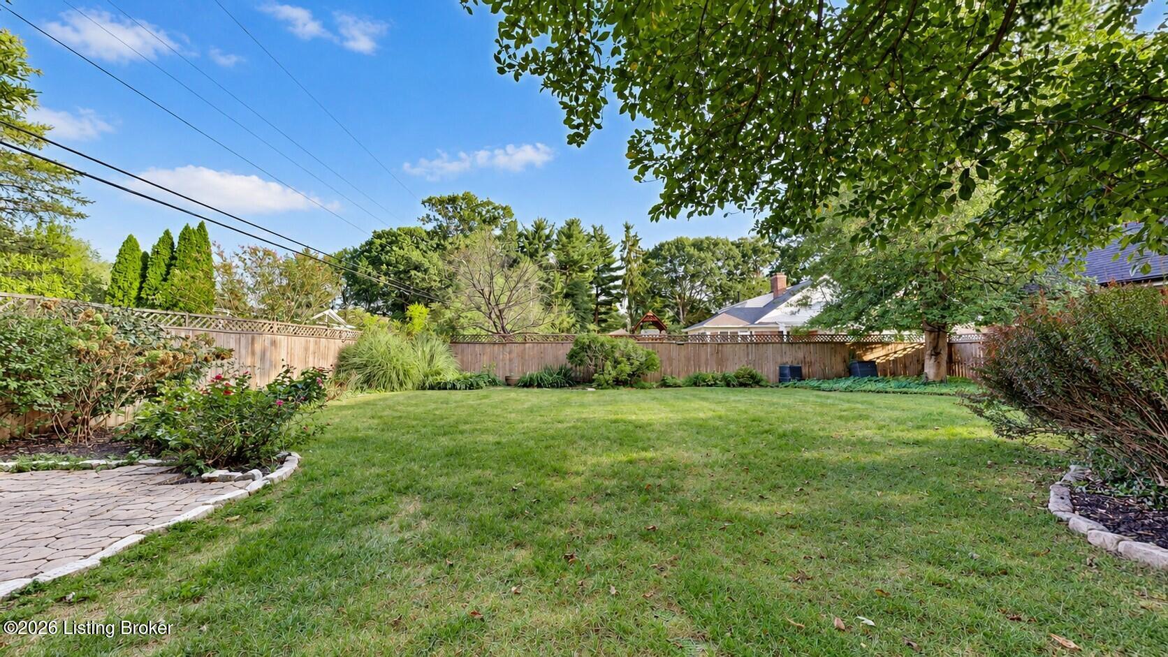2103 Glenview Ave Property Photo 52