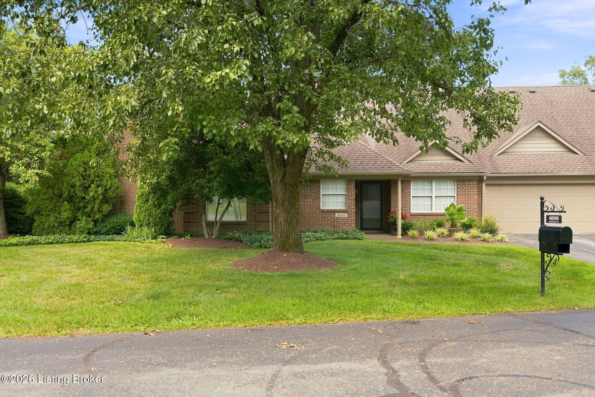 4000 Hawkesbury Ct Property Photo 4