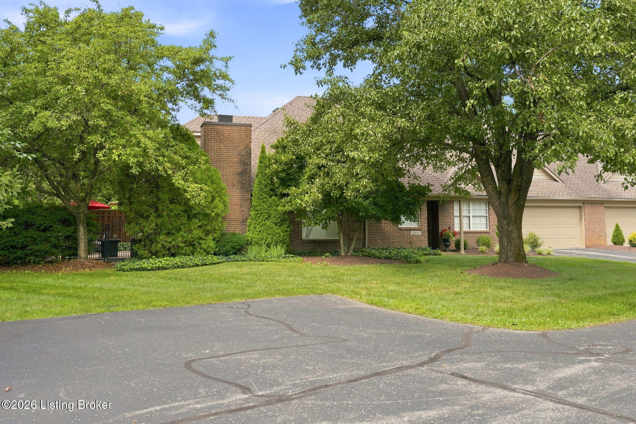 4000 Hawkesbury Ct Property Photo 5