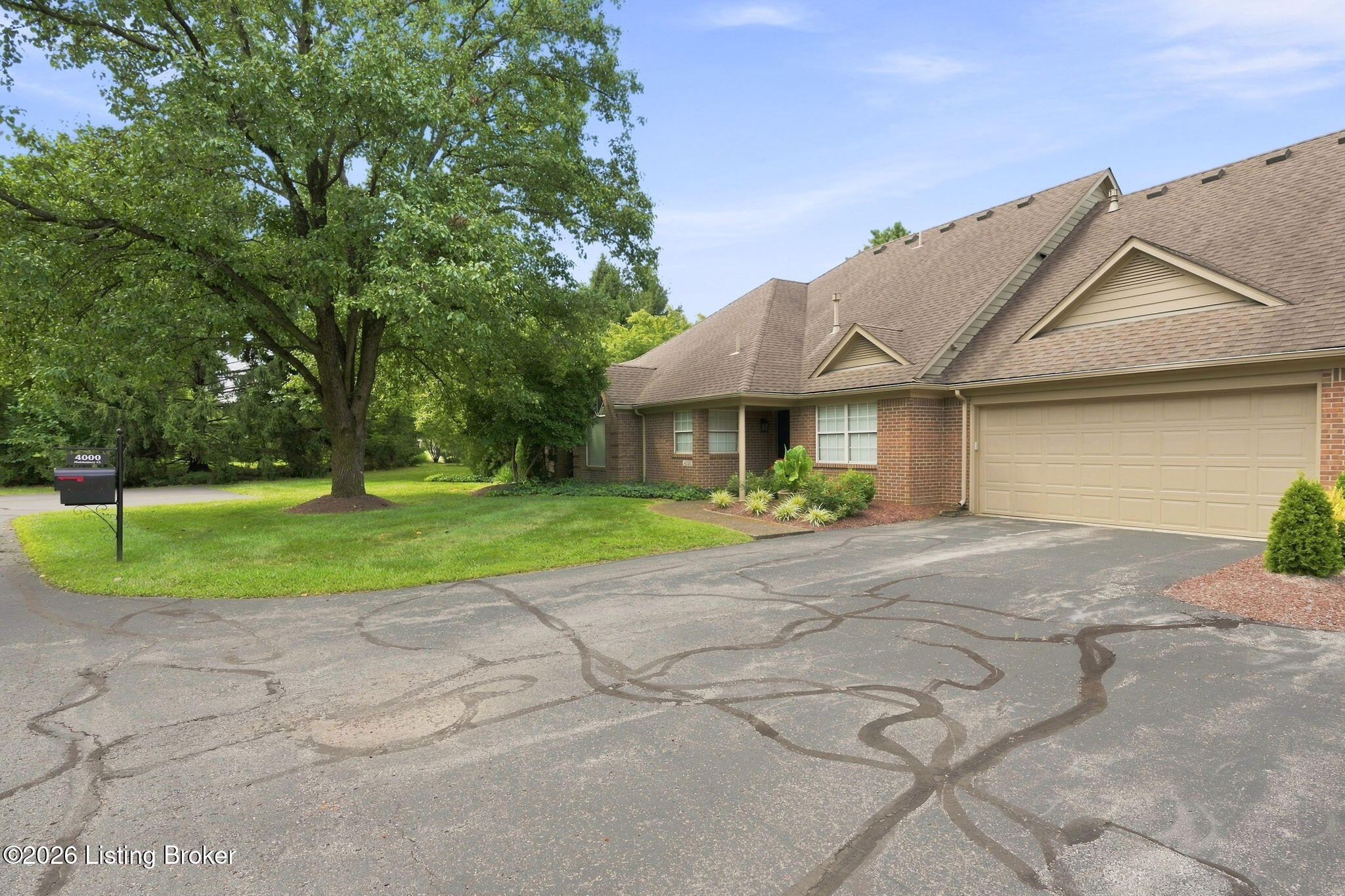 4000 Hawkesbury Ct Property Photo 8