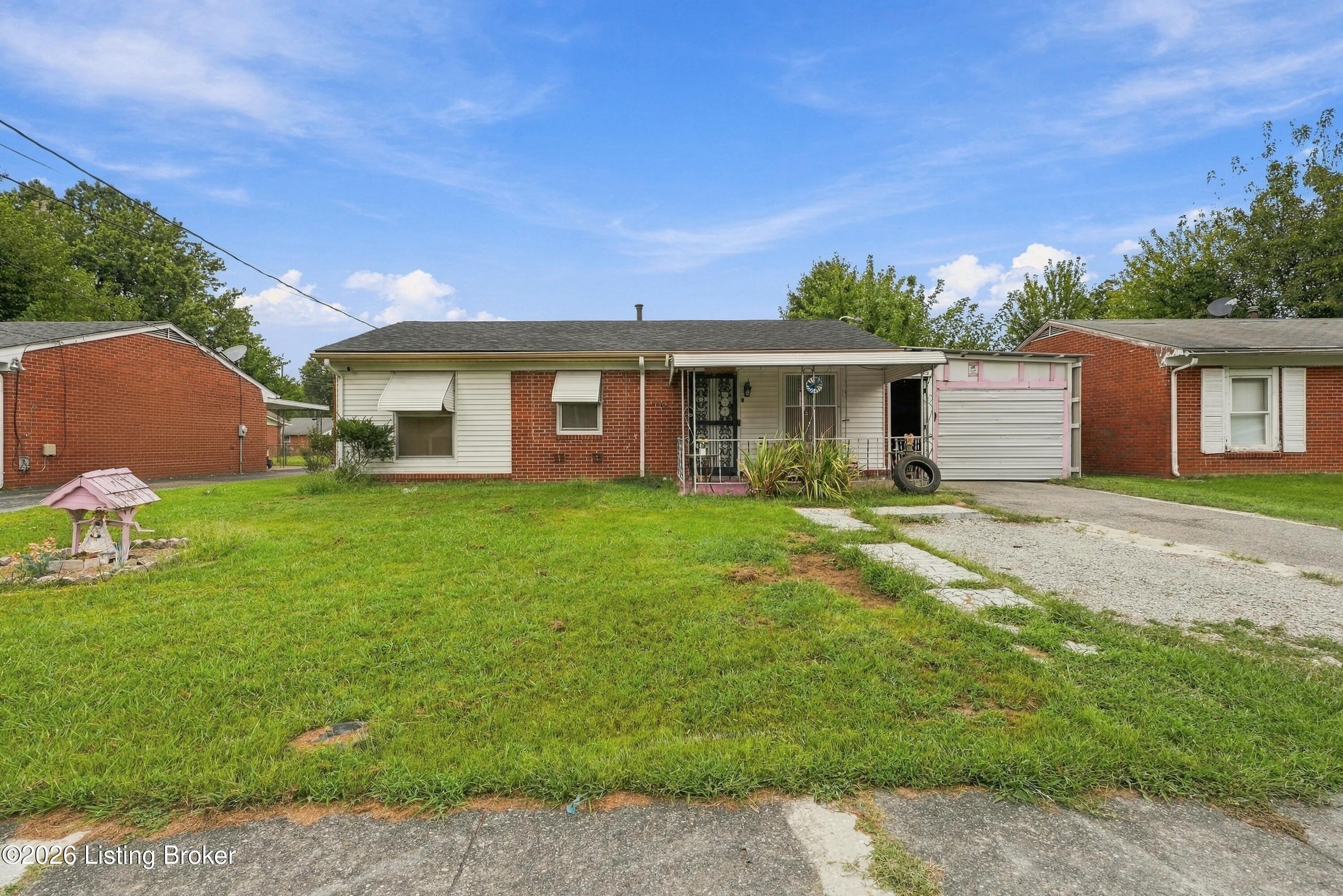 4607 Samara Dr Property Photo 2