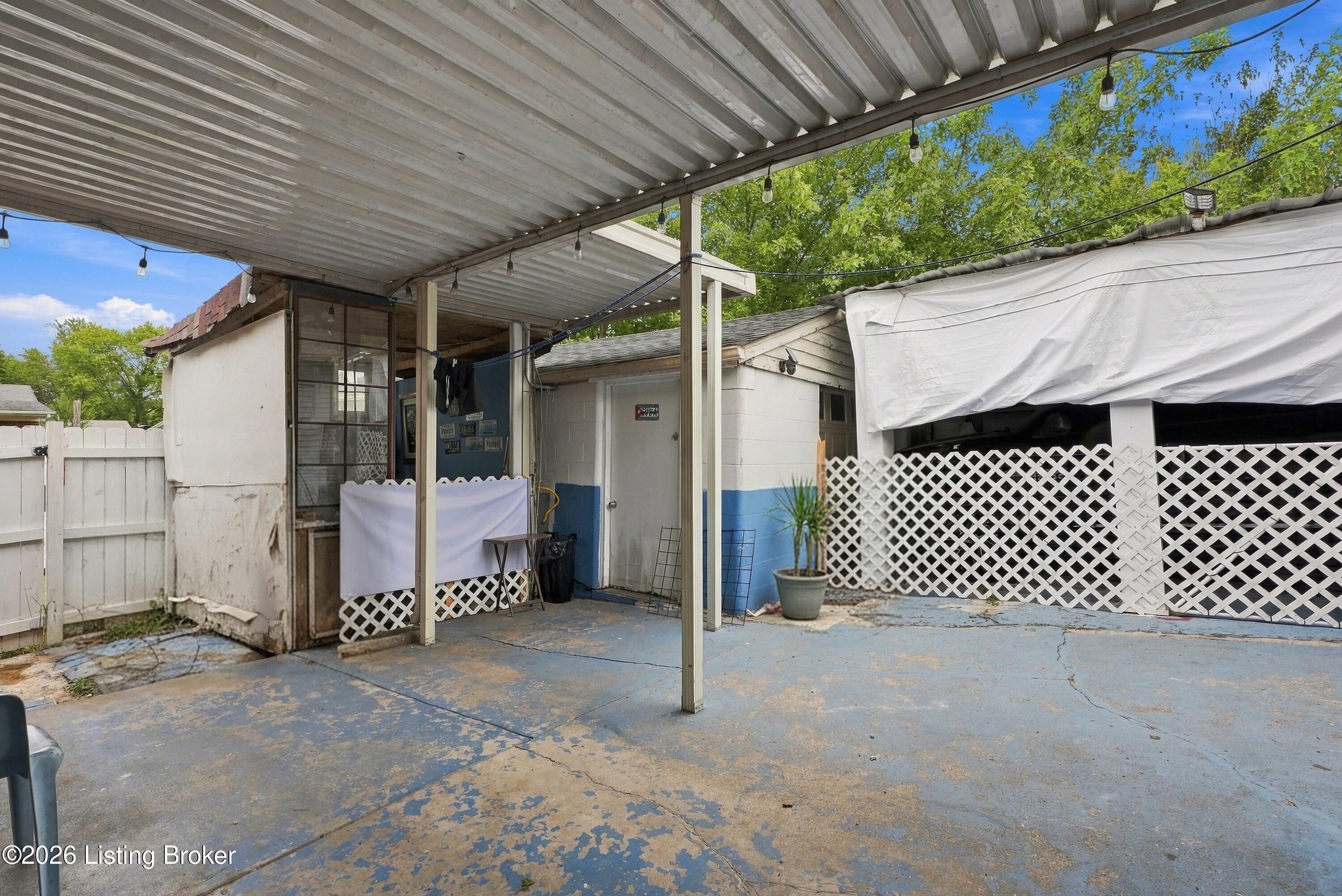 4607 Samara Dr Property Photo 15