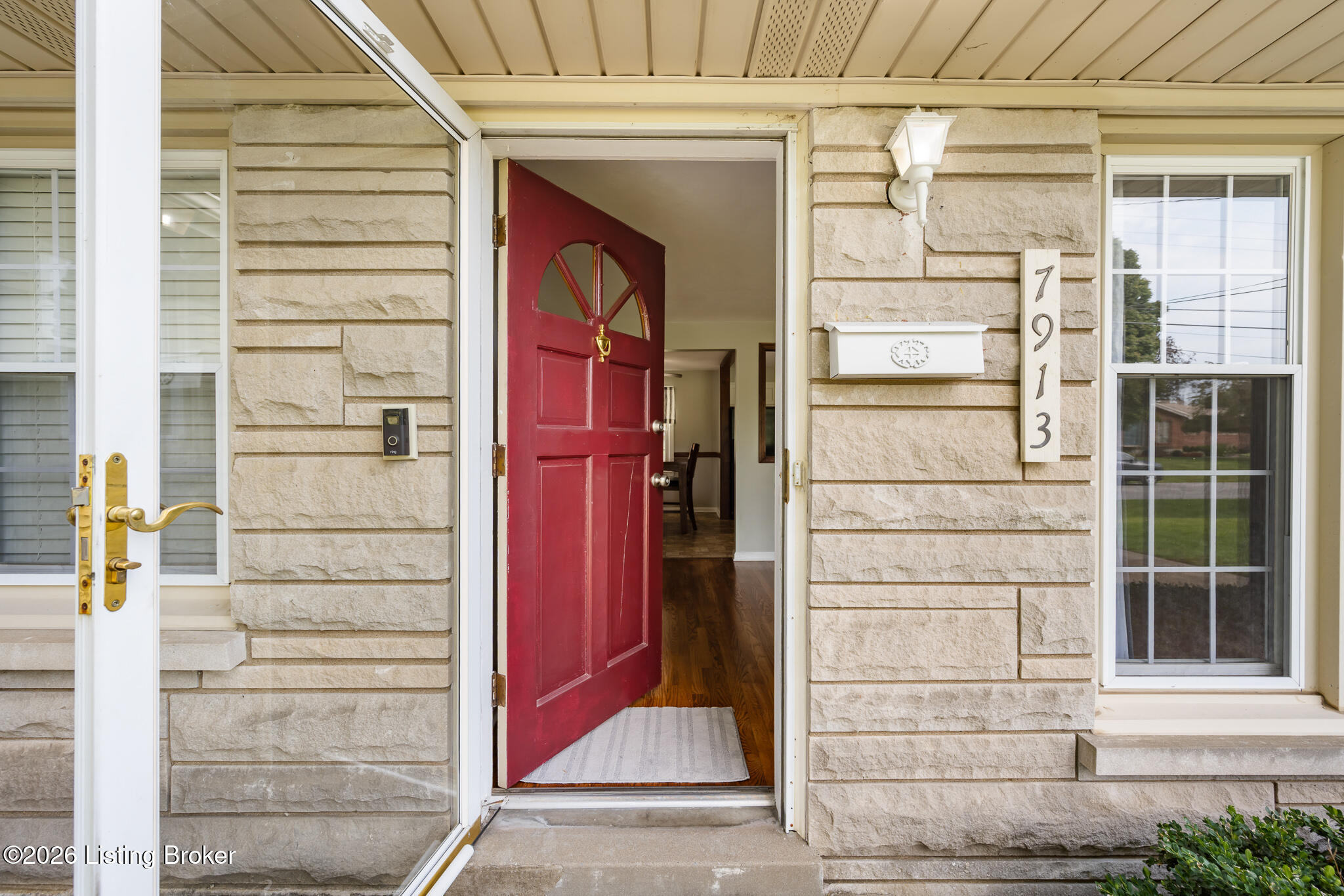 7913 Canna Dr Property Photo 5
