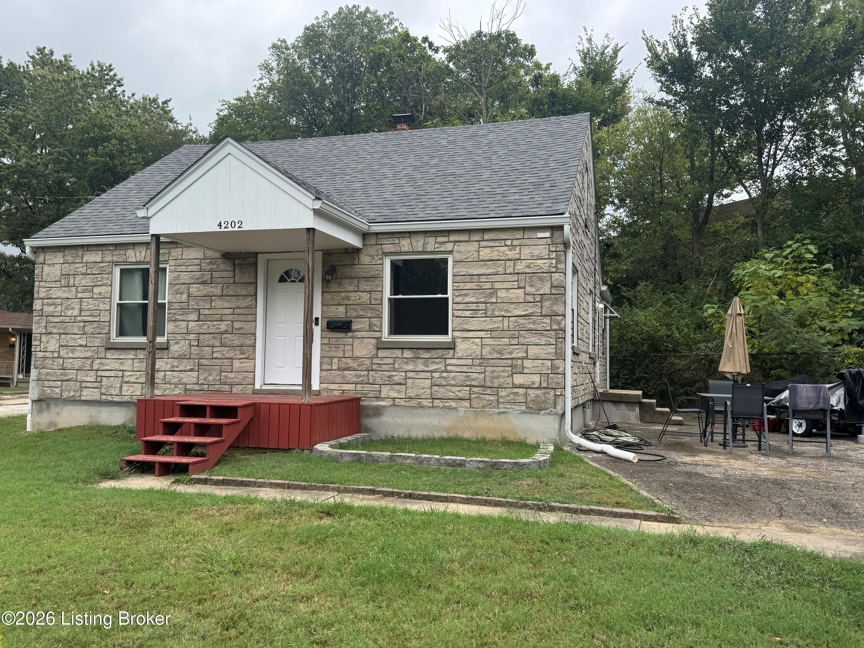 4202 Candor Ave Property Photo 1