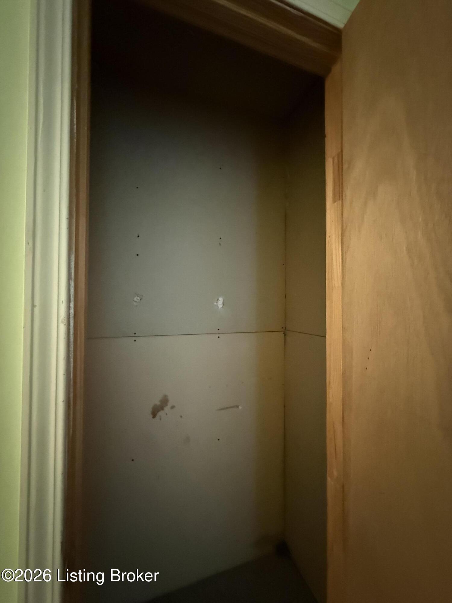 512 Camden Ave Property Photo 3