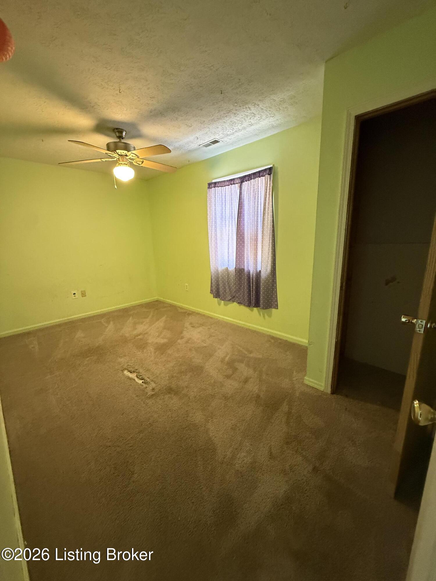 512 Camden Ave Property Photo 11