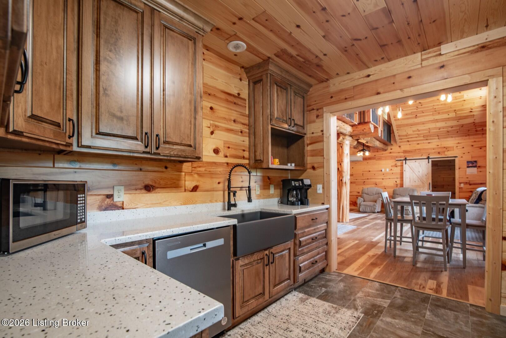 2086a Martin Pierce Rd Property Photo 13