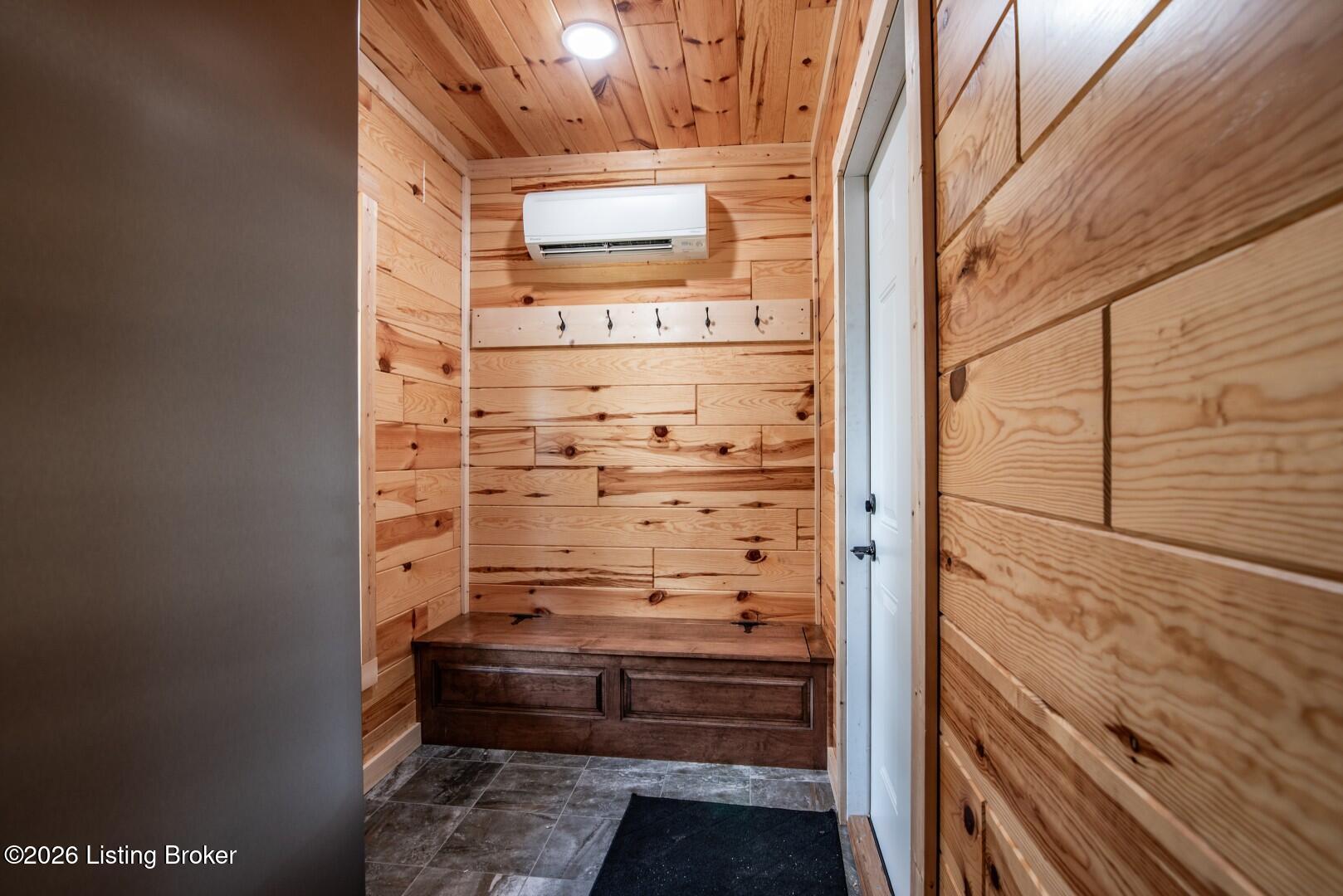 2086a Martin Pierce Rd Property Photo 18