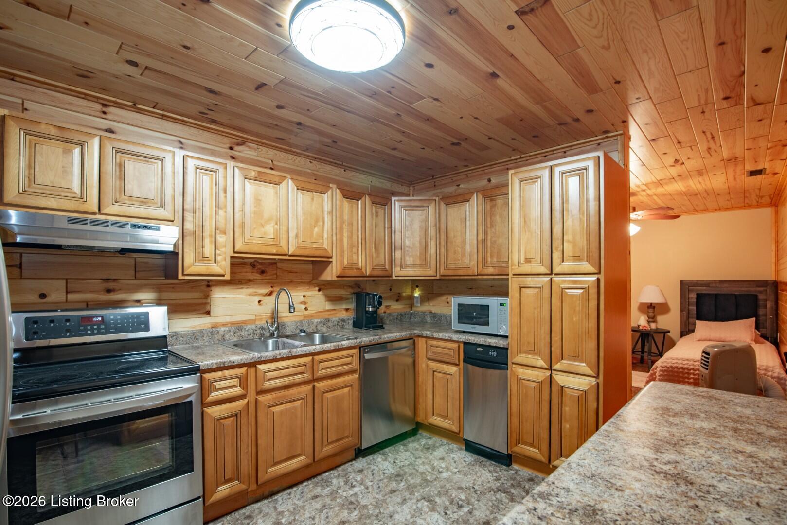 2086a Martin Pierce Rd Property Photo 86