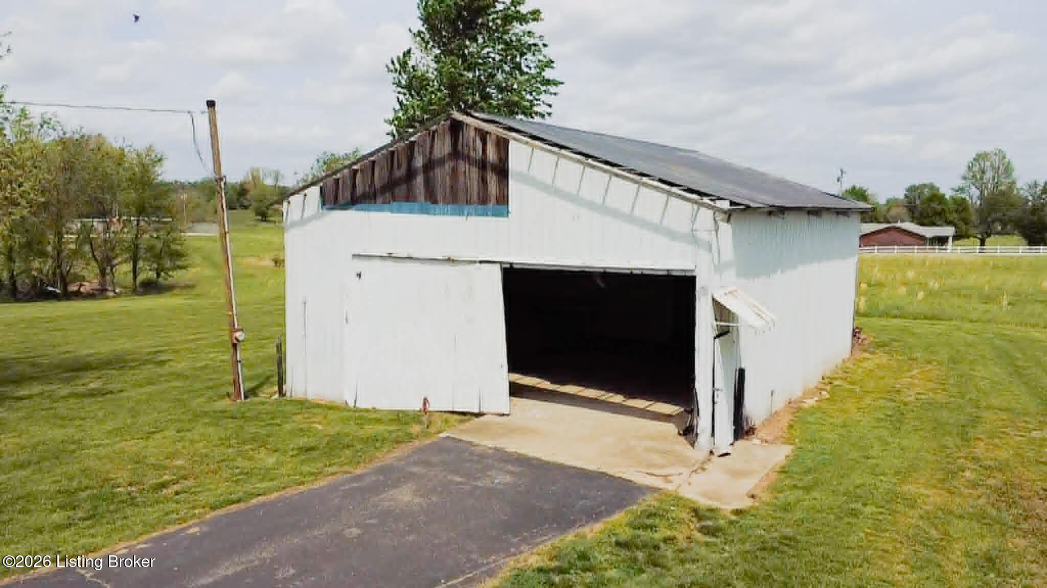 8165 Ky-79 Property Photo 27