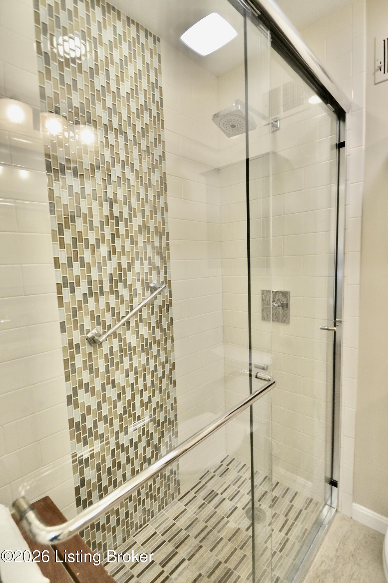 651 Breckenridge Ln Apt 202 Property Photo 16