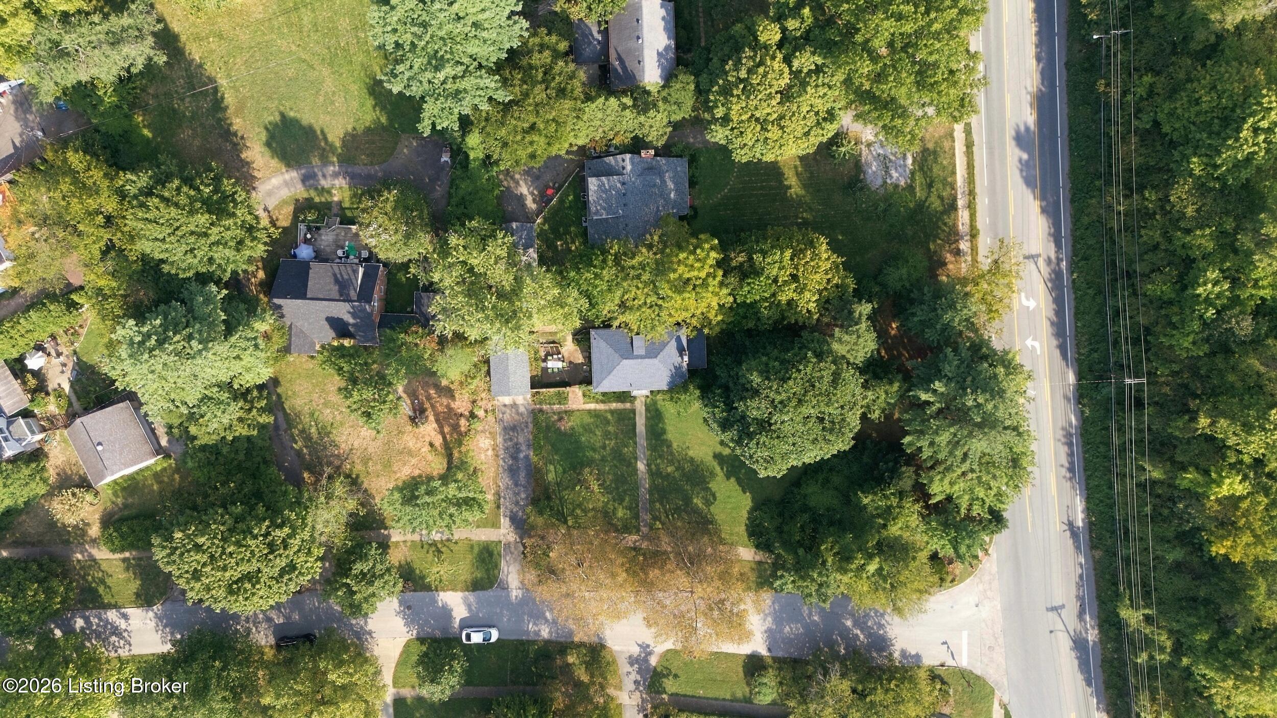 403 University Ave Property Photo 2