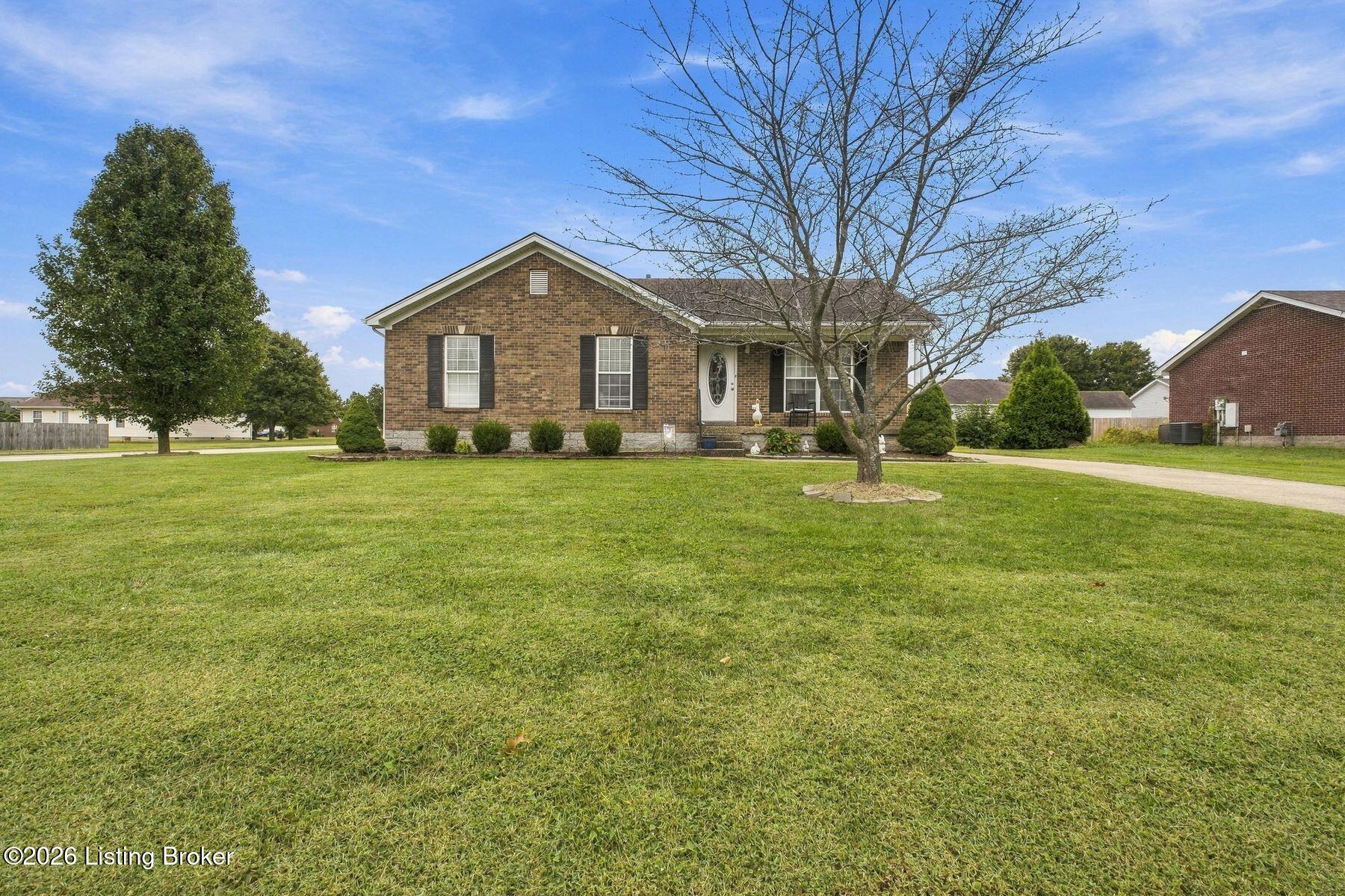 375 Forest Ridge Dr Property Photo 3