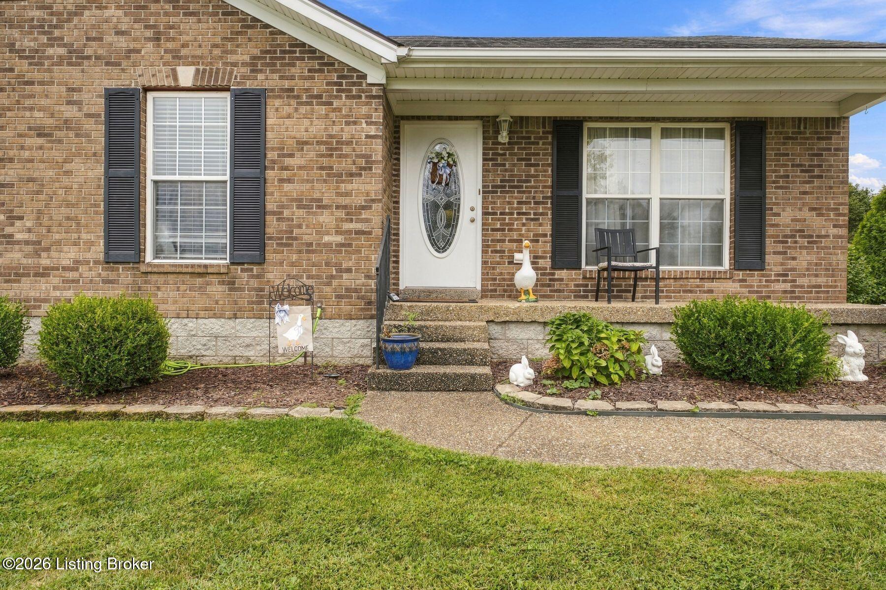 375 Forest Ridge Dr Property Photo 4