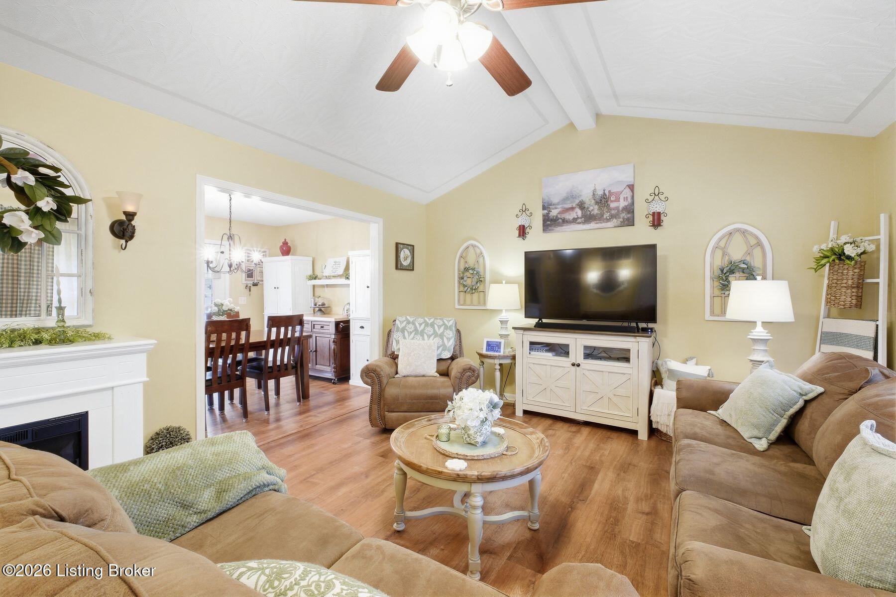 375 Forest Ridge Dr Property Photo 6