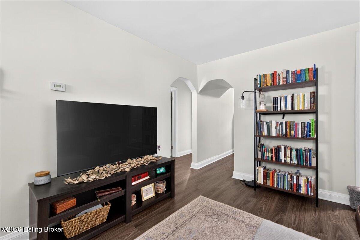 3667 Woodruff Ave Property Photo 3