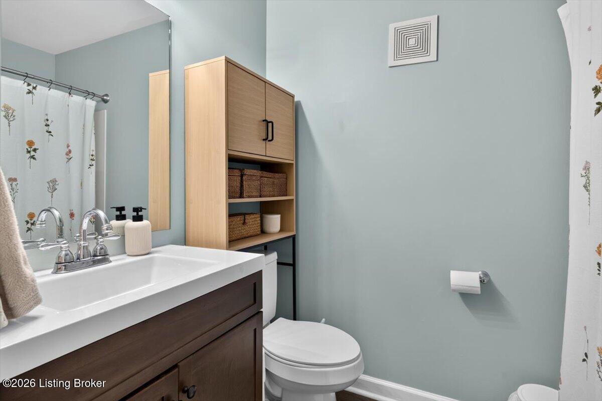 3667 Woodruff Ave Property Photo 8