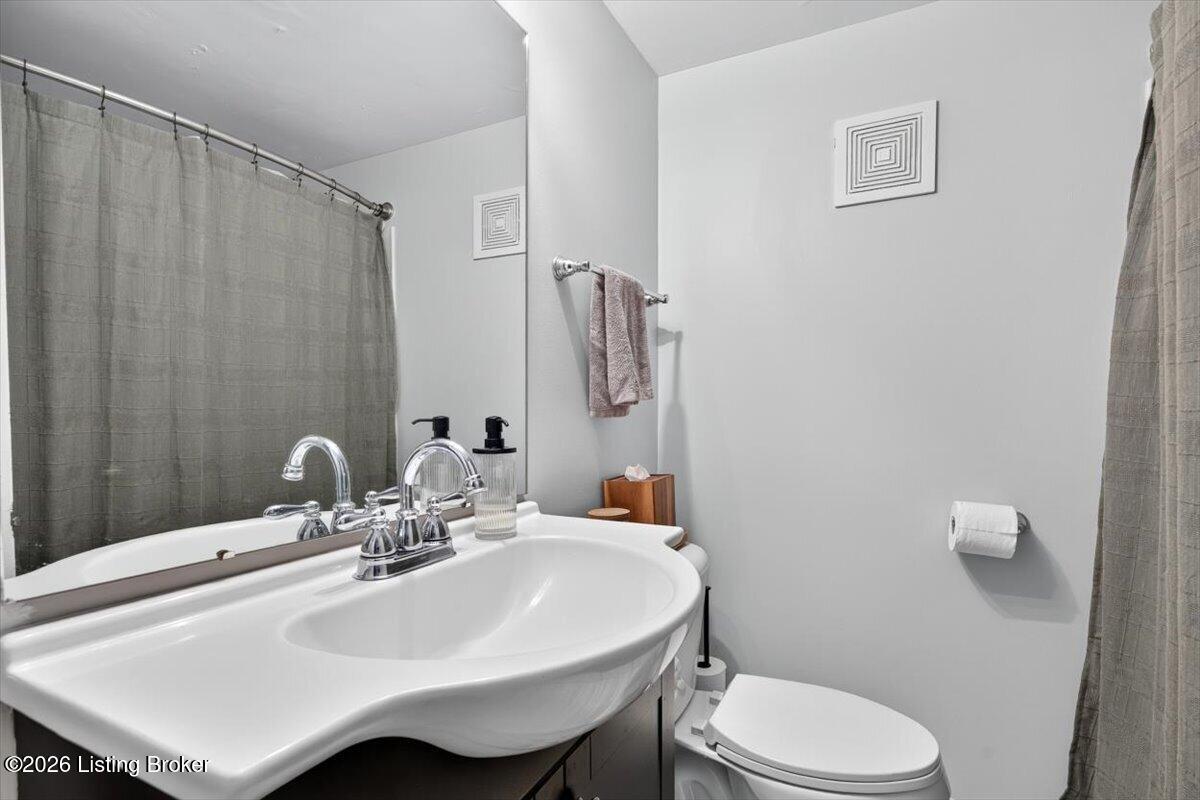 3667 Woodruff Ave Property Photo 20