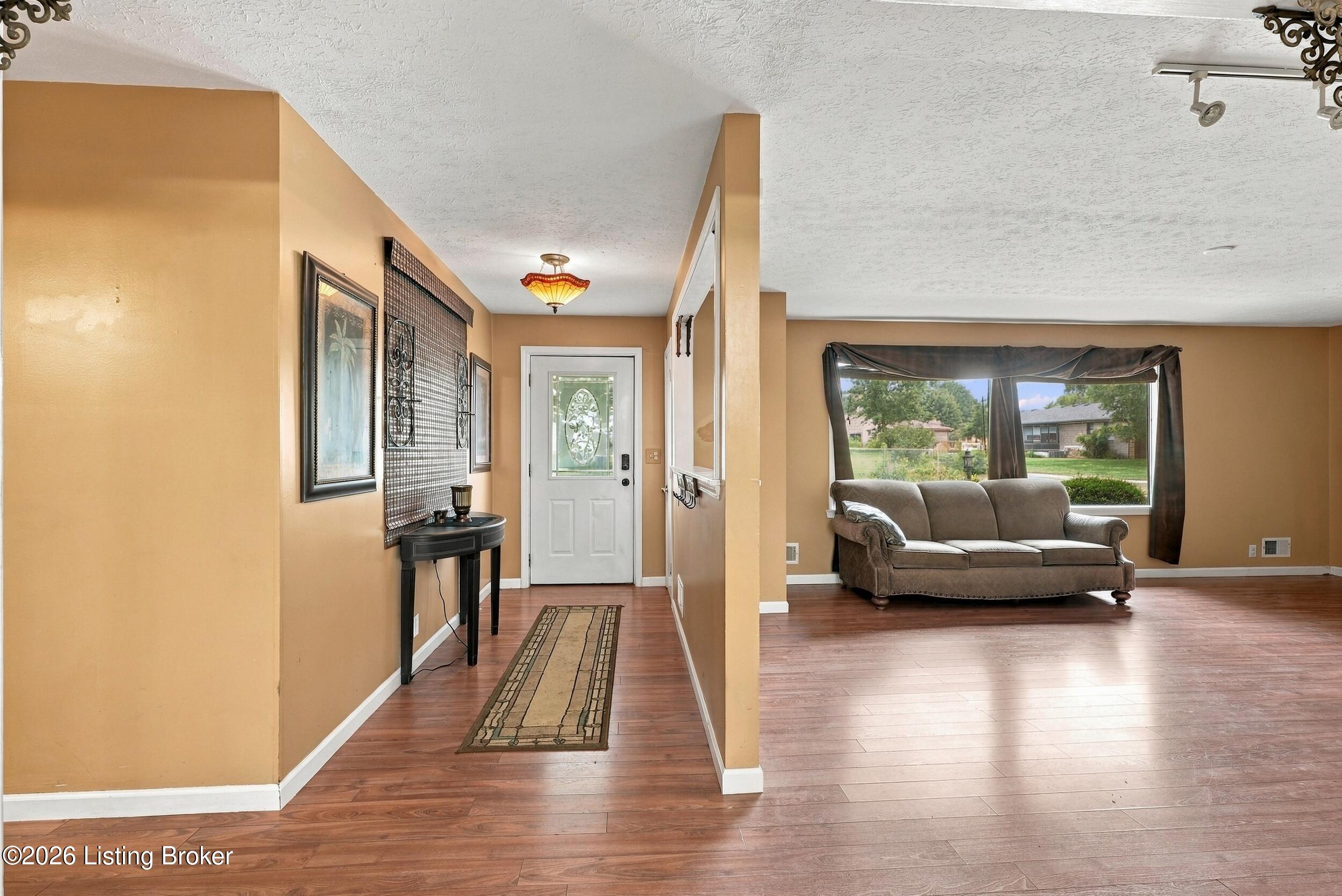 140 Ample Way Property Photo 6