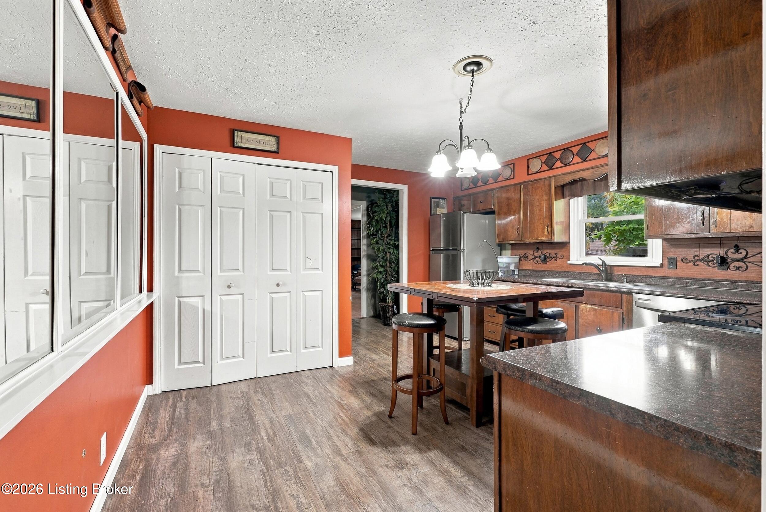 140 Ample Way Property Photo 12