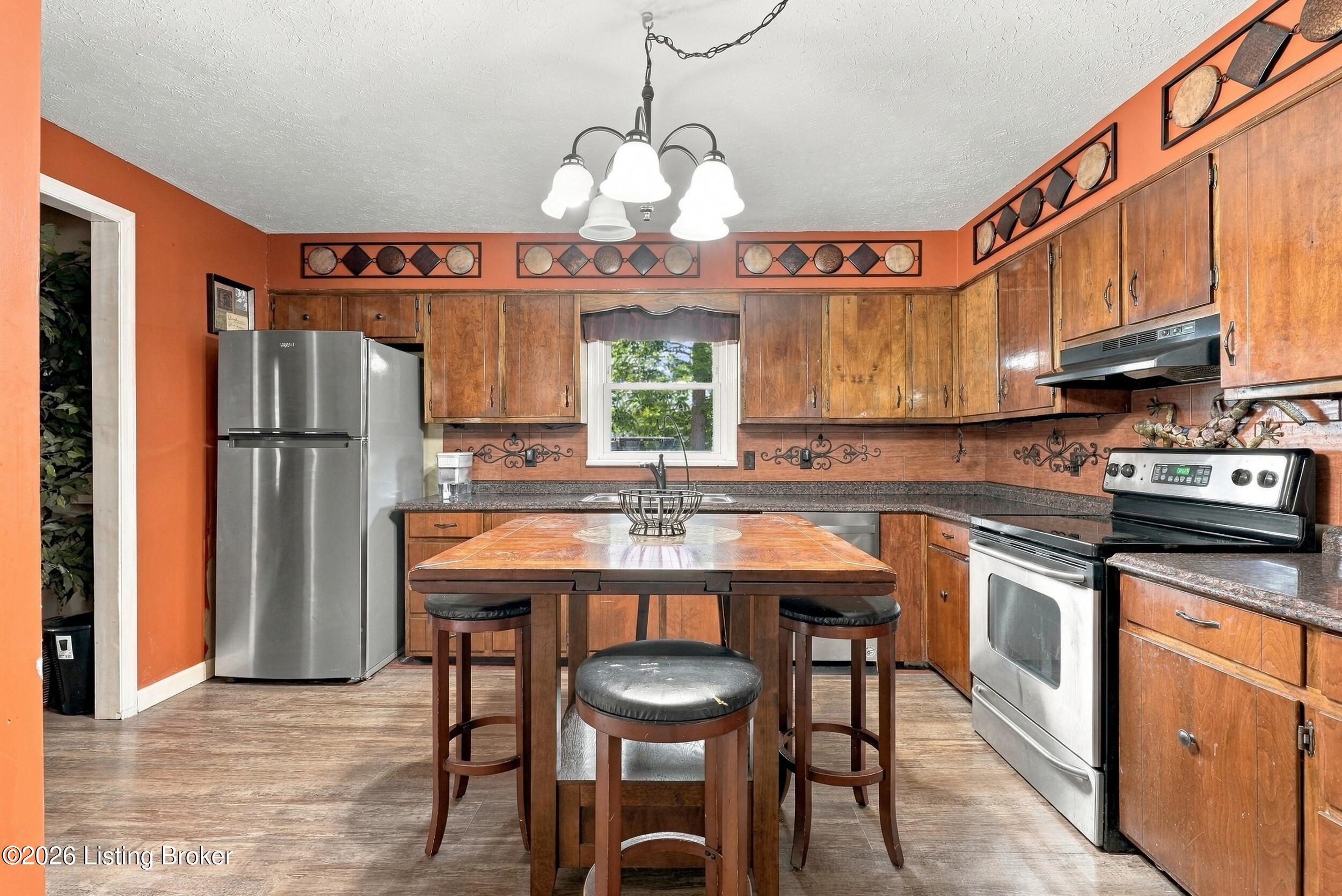 140 Ample Way Property Photo 13