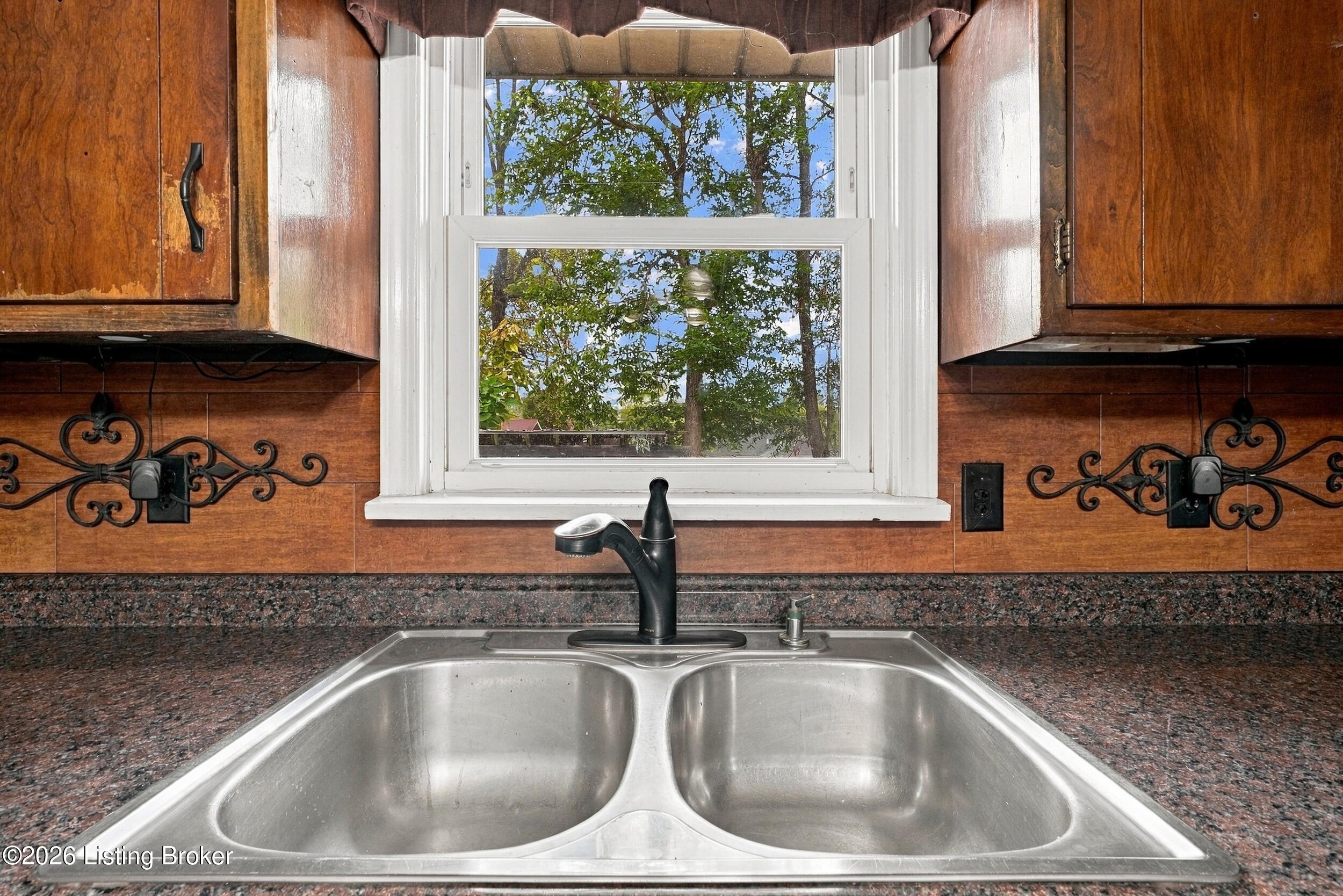 140 Ample Way Property Photo 15
