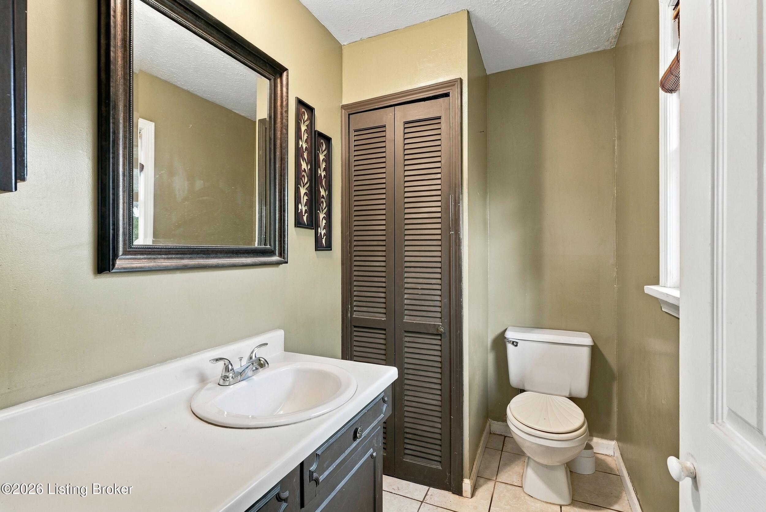 140 Ample Way Property Photo 23